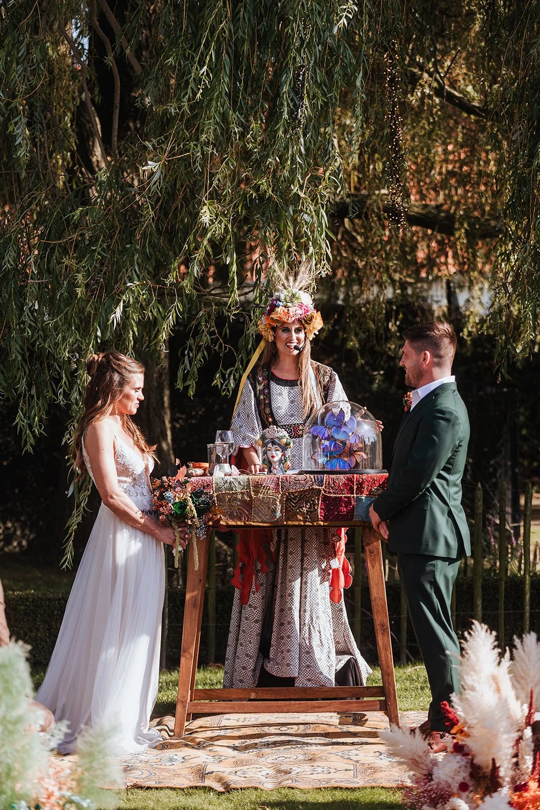 koppel bij ceremoniemeester