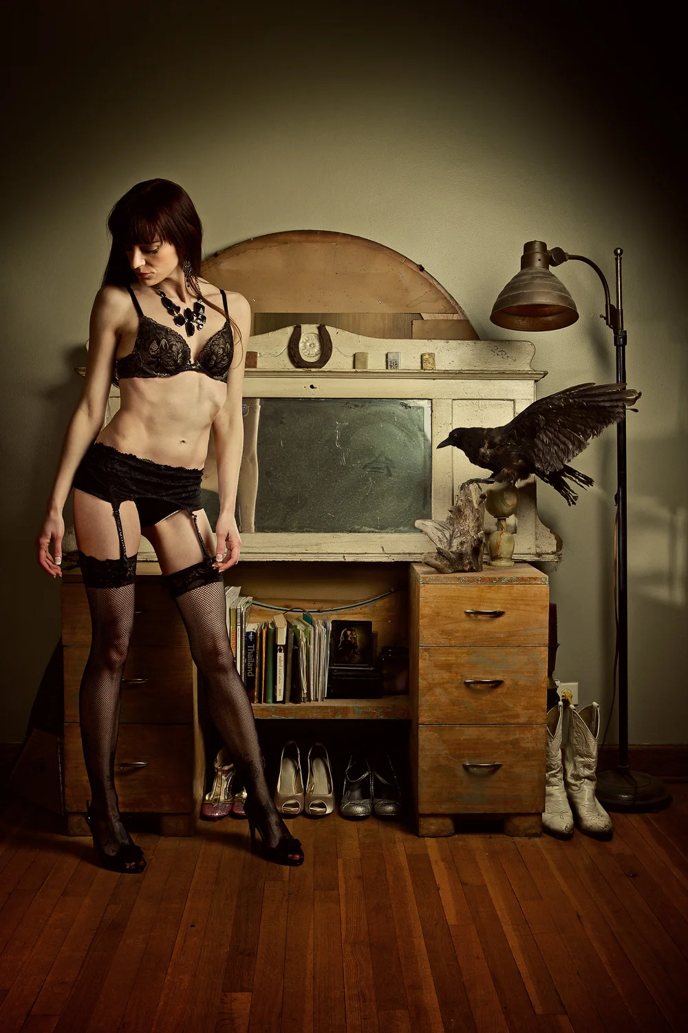 Deja knows how important it is to have a raven next to your mirror.