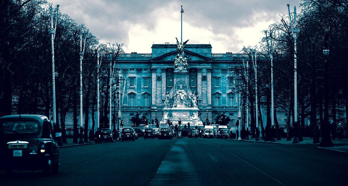 bucking ham palace.jpg