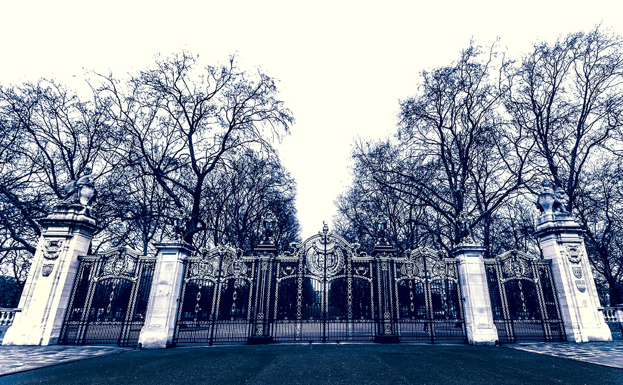 bucking ham garden gate.jpg