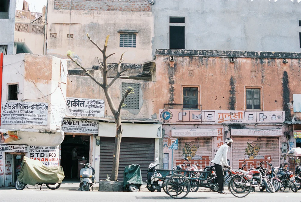 0007India-Goa-Jacqueline-Puwalski-Portra400.jpg