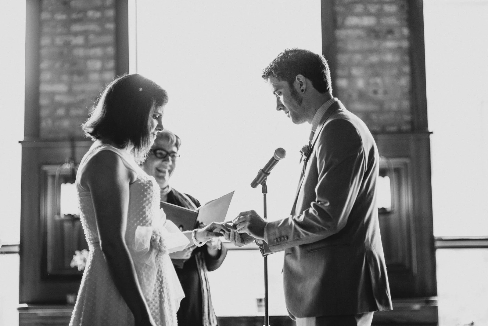 portland wedding photographer ceremony 1.jpg