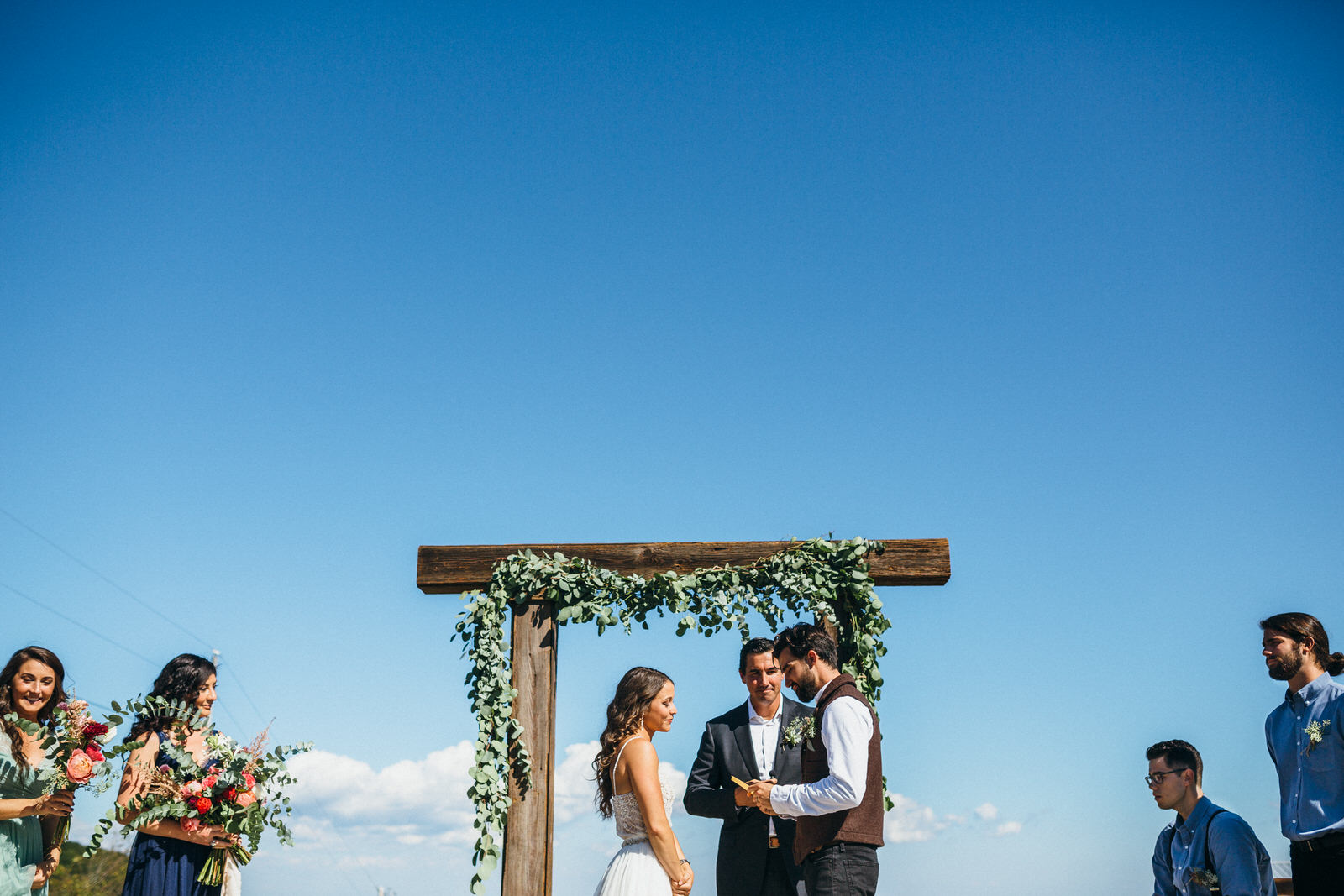 Portland Seattle North Carolina Overlook Barn destination wedding photographer0059.JPG