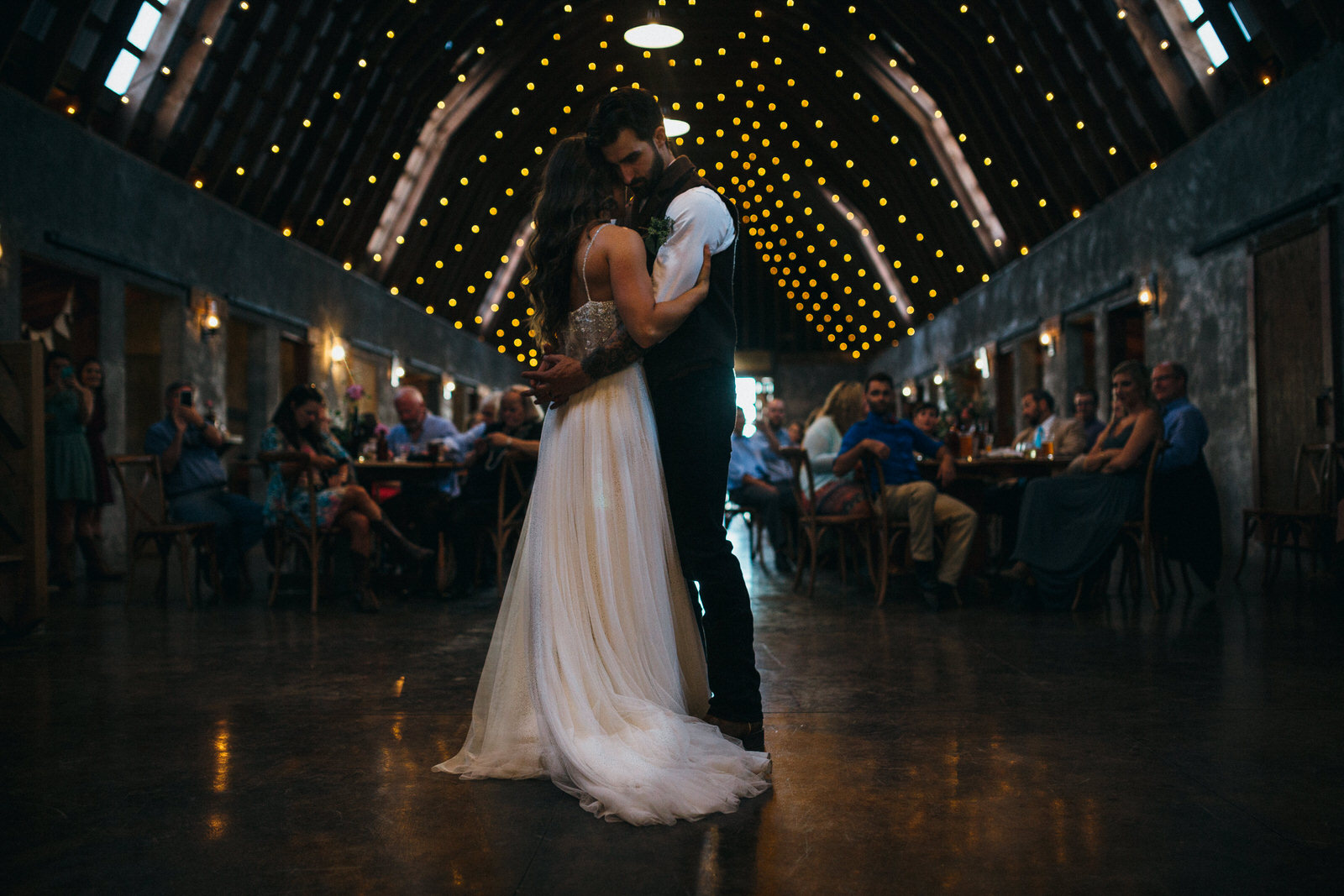 Portland Seattle North Carolina Overlook Barn destination wedding photographer0139.JPG