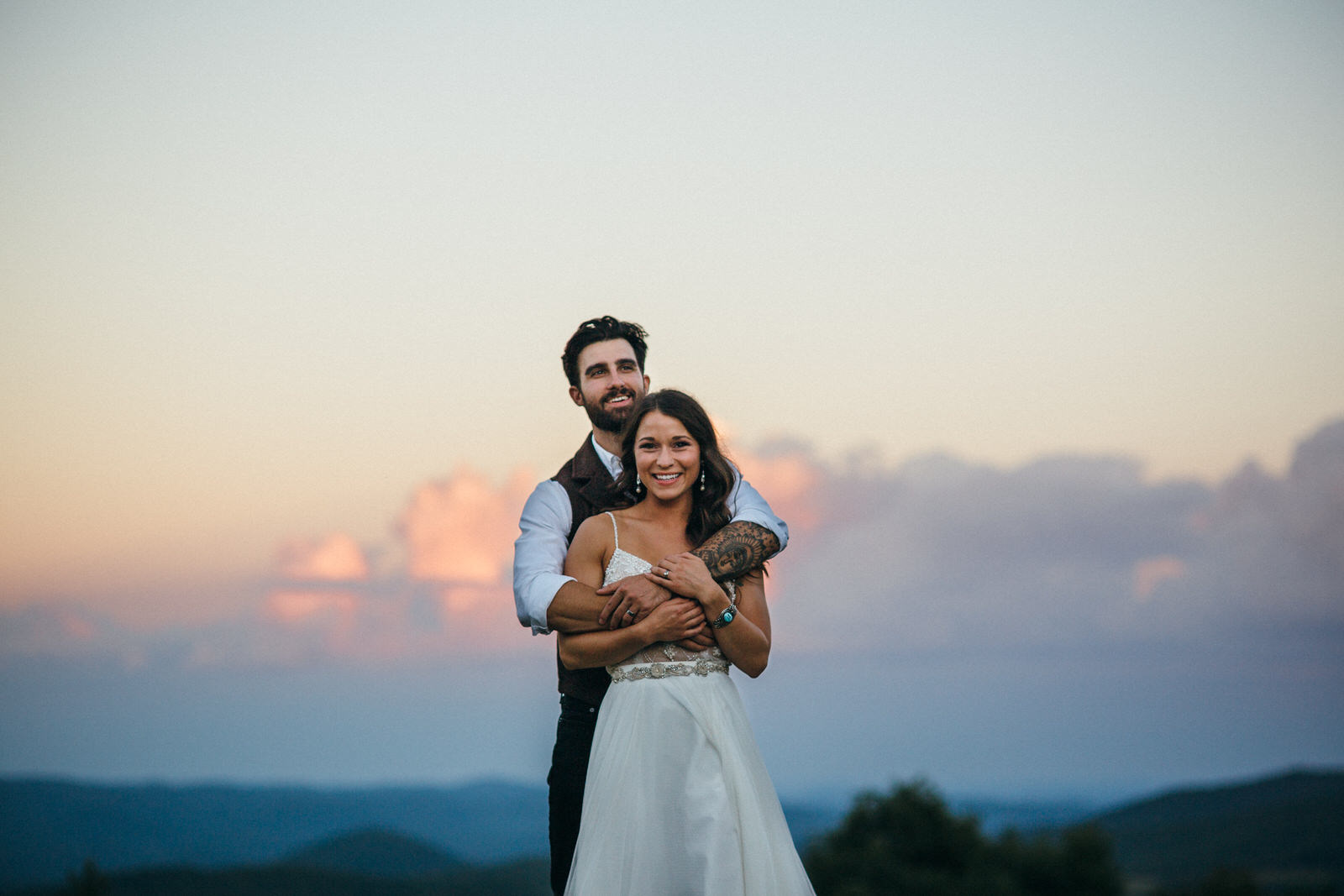 Portland Seattle North Carolina Overlook Barn destination wedding photographer0146.JPG