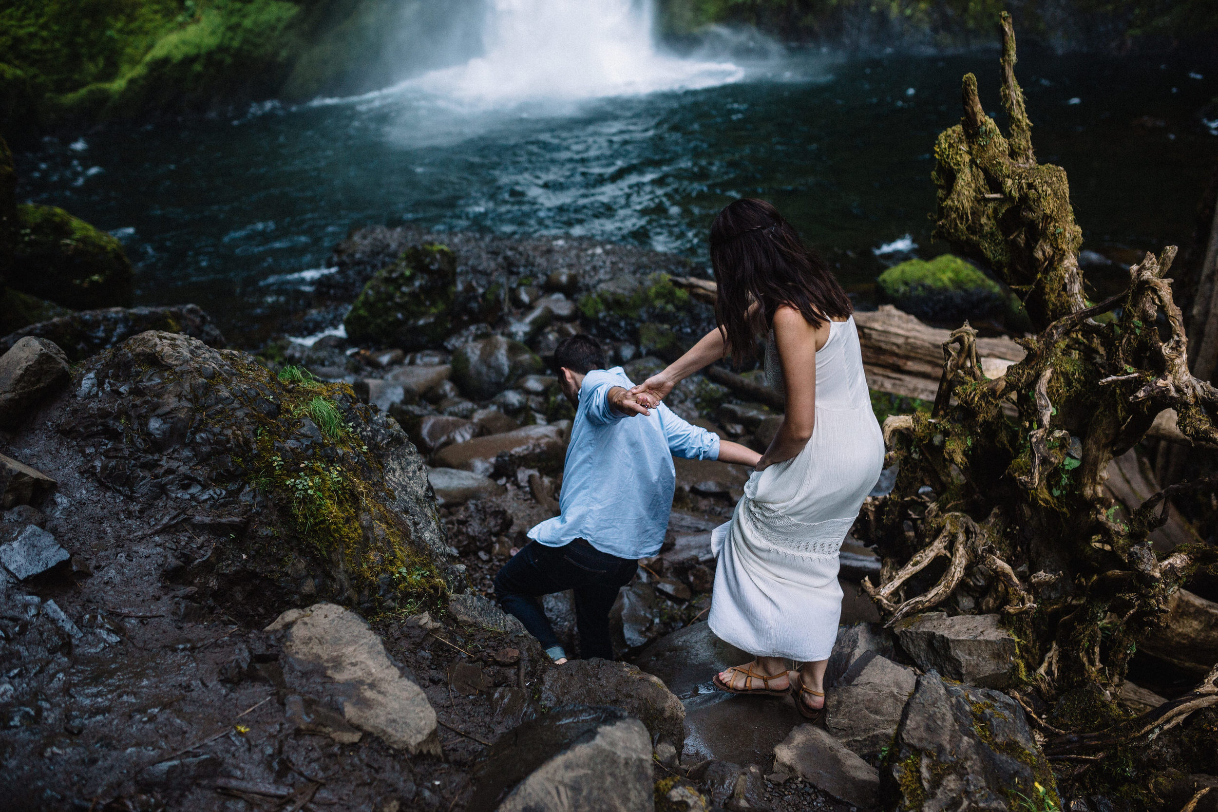 Wahclella falls portland oregon engagement photographer005.JPG