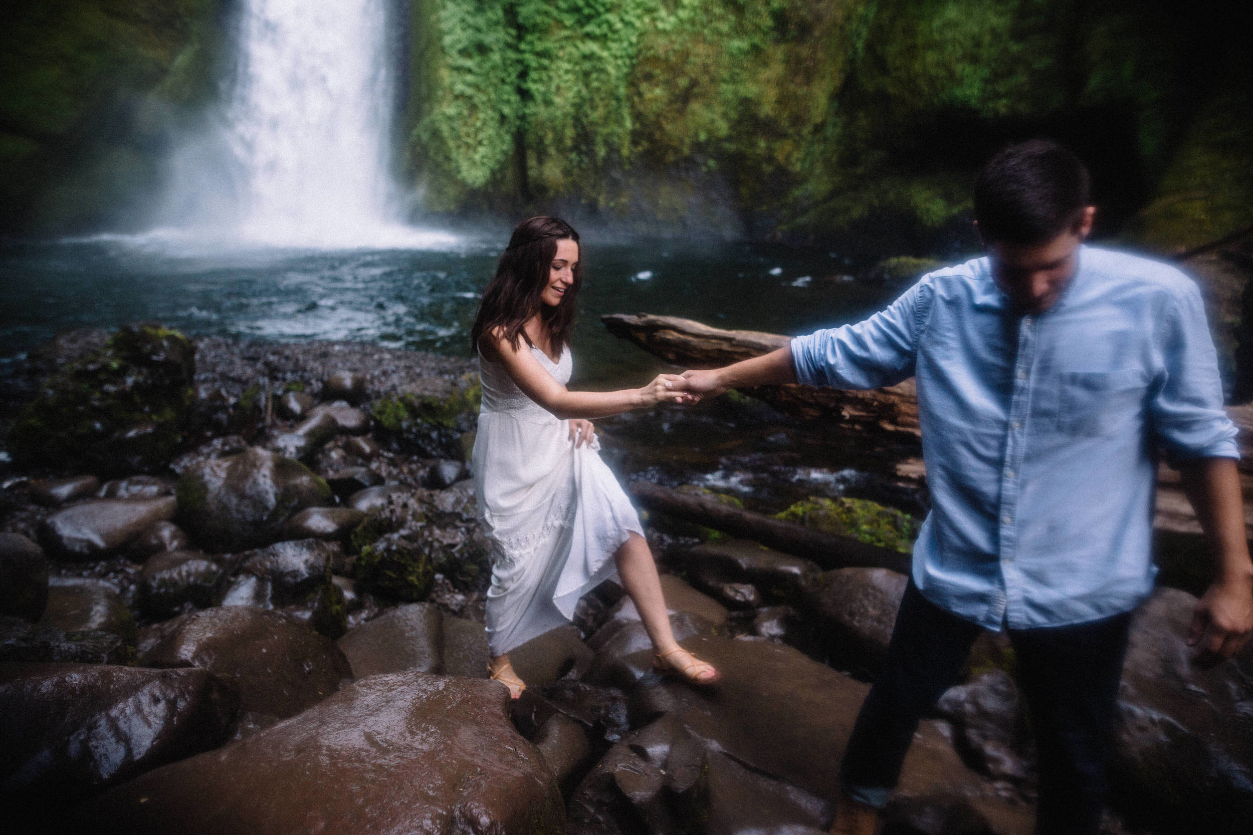 Wahclella falls portland oregon engagement photographer019.JPG