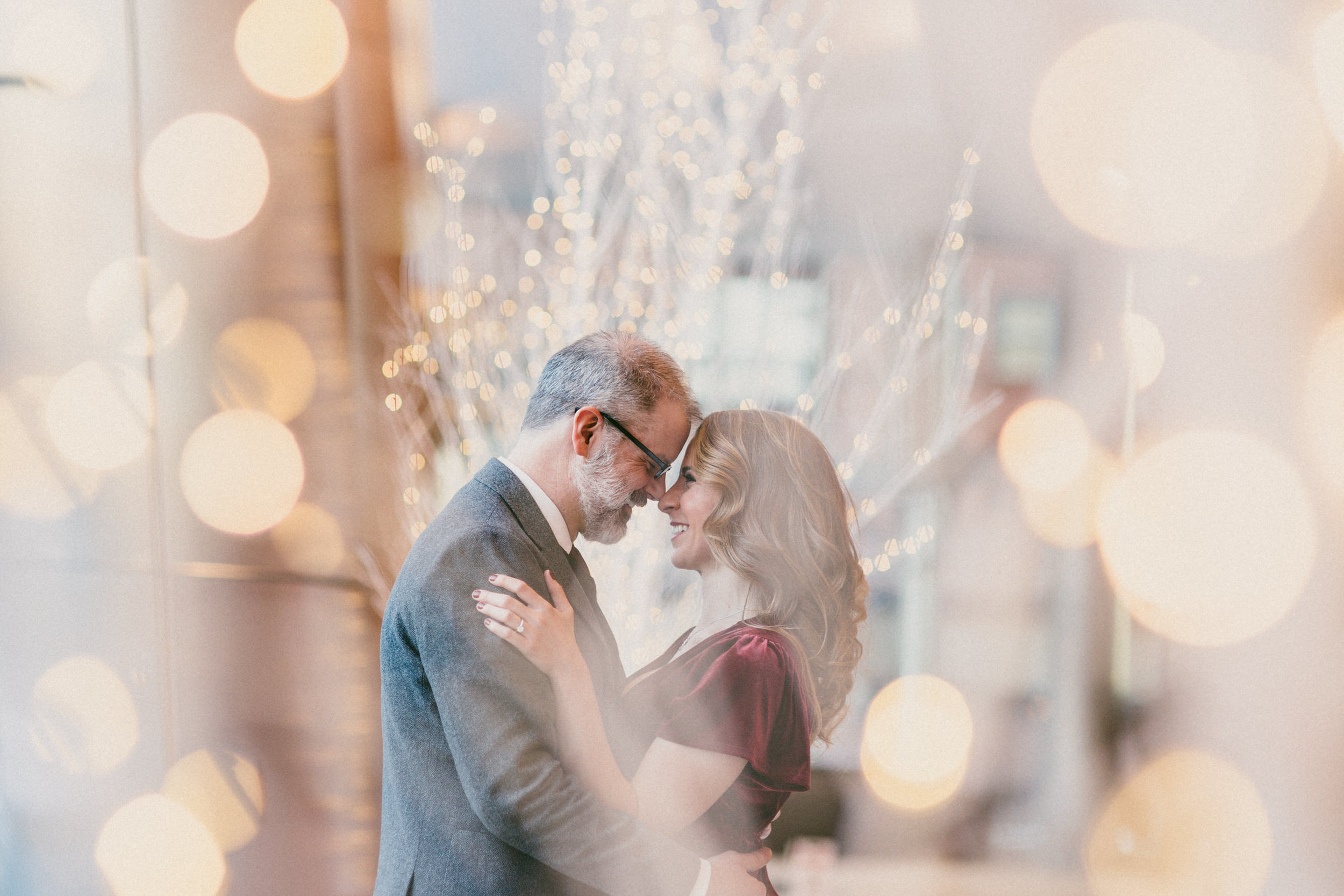 Chicago engagement photographer.jpg