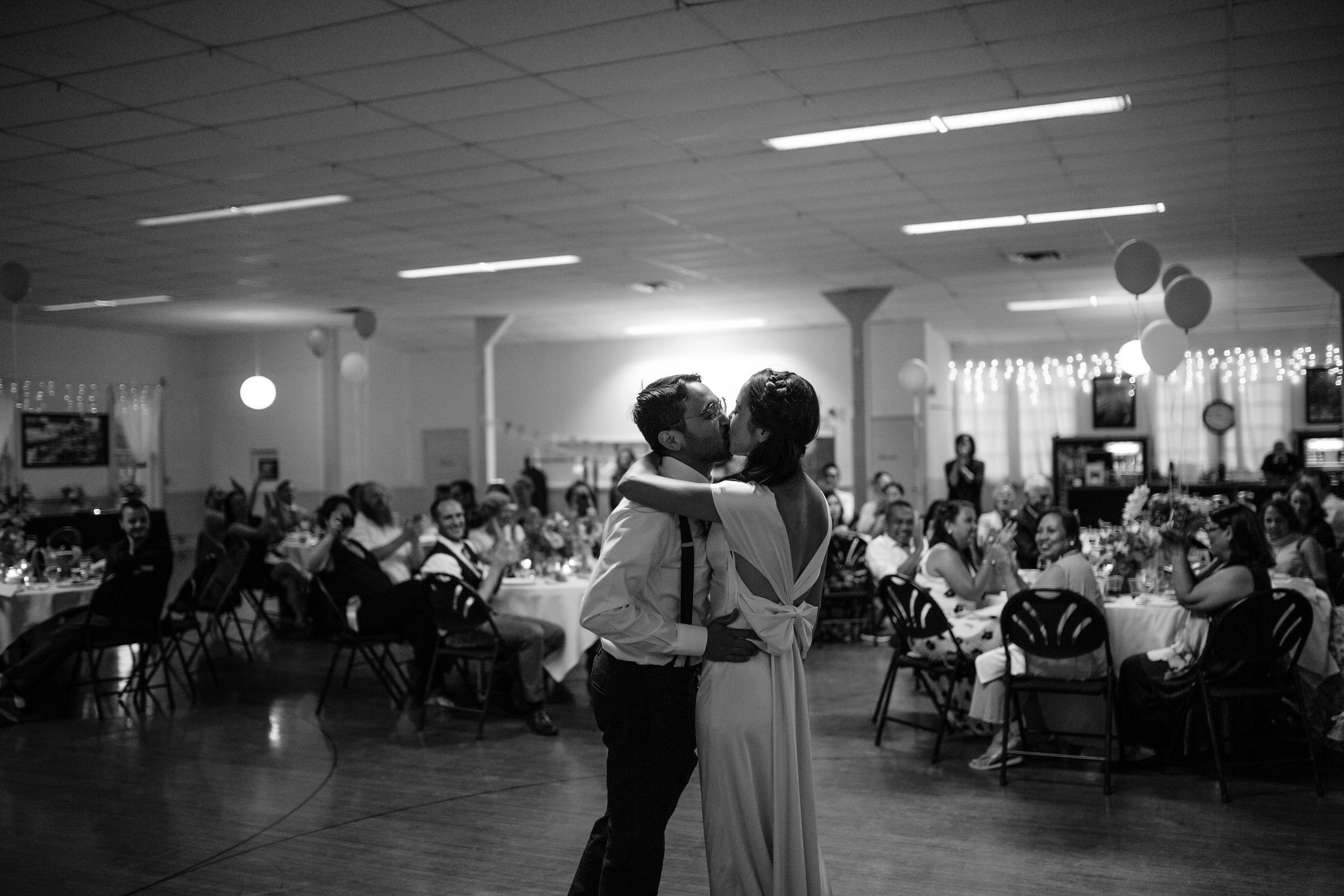 Oaks amusement park Pioneer church Sellwood Portland wedding photographer Oregon105.JPG