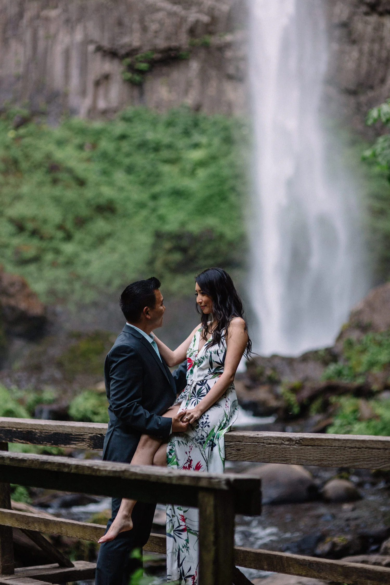 Latourell Falls engagement photography026.JPG
