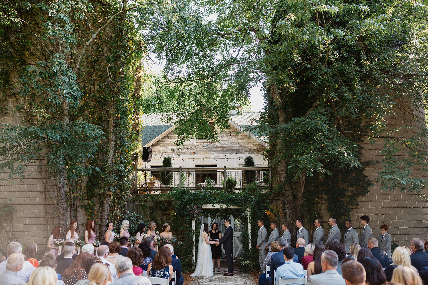 blue dress barn michigan wedding photographer178.JPG