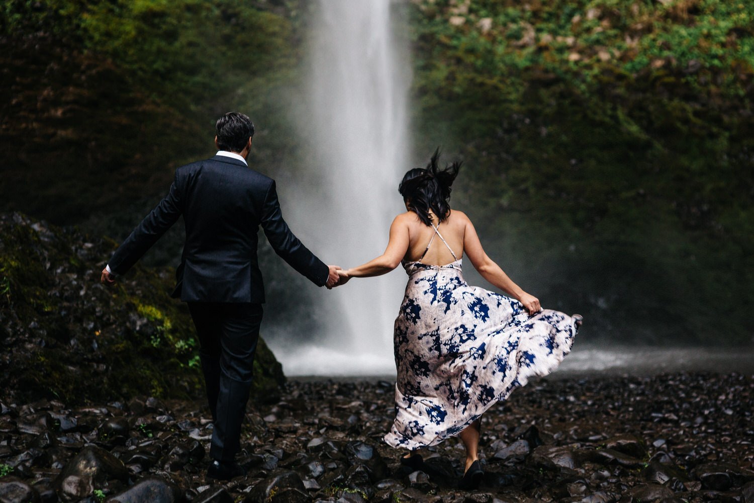 Latourell Falls engagement photographer 067.JPG