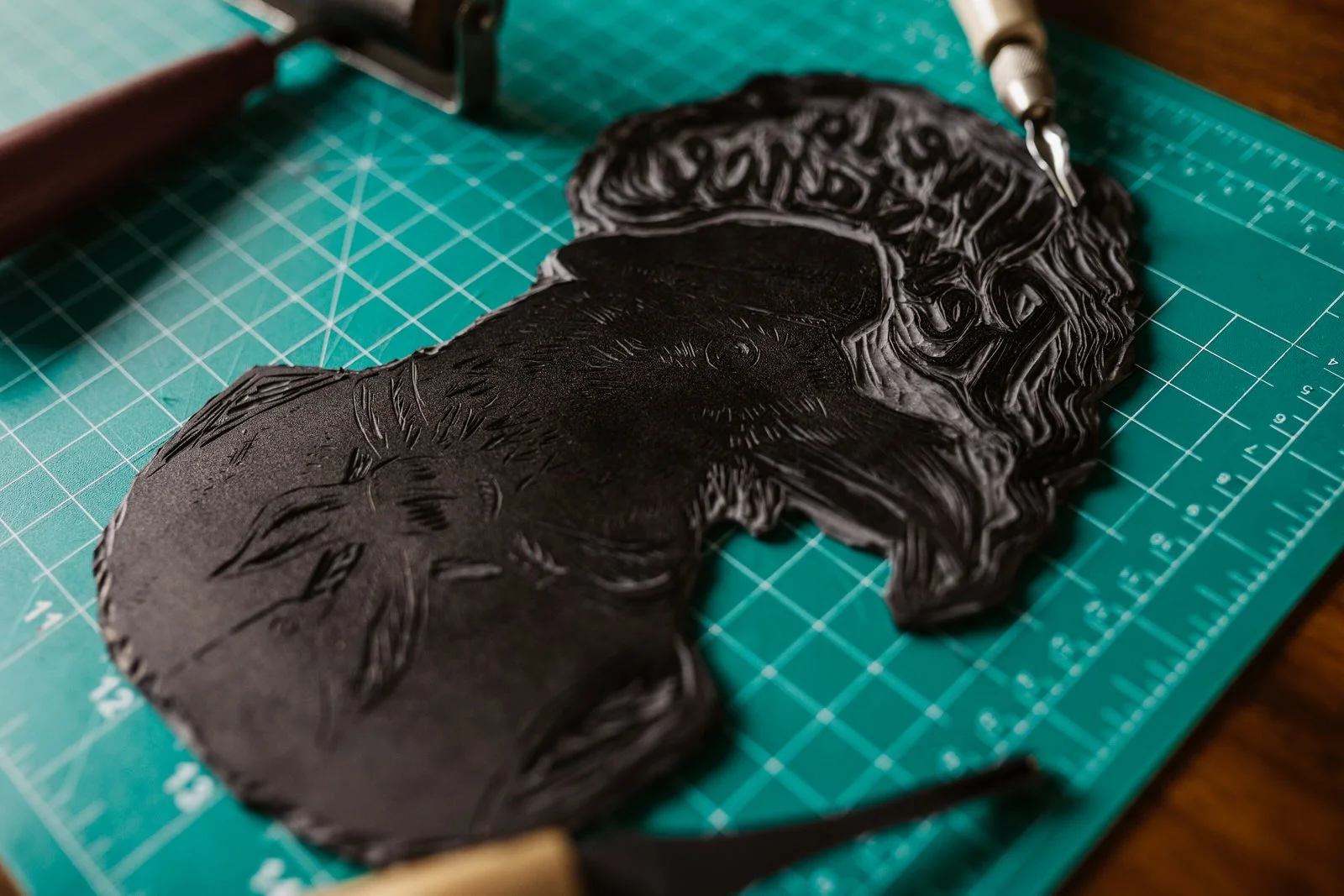 Resistance Raven 006.jpg