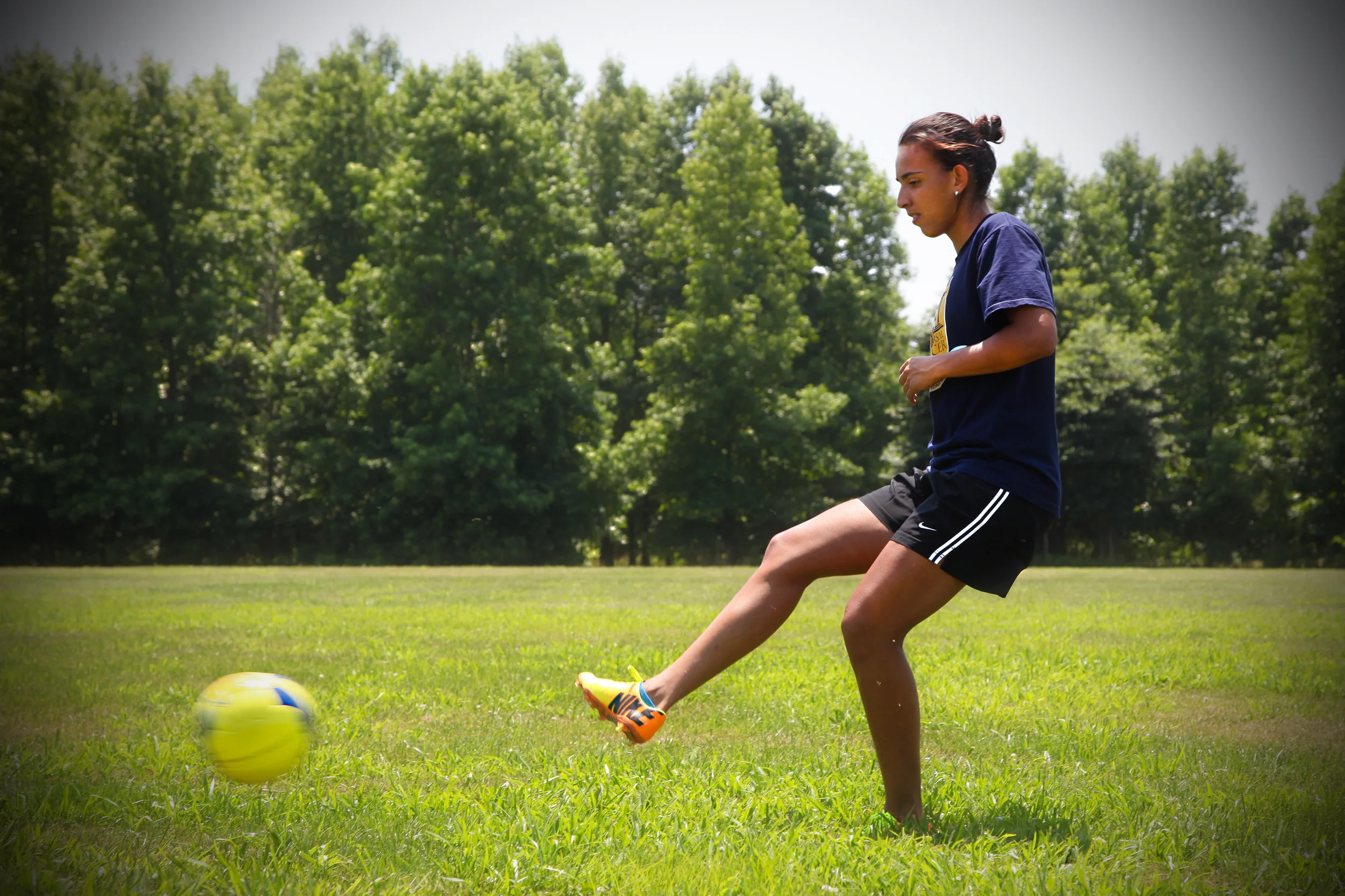 Universal Soccer Academy: Laylla da Cruz