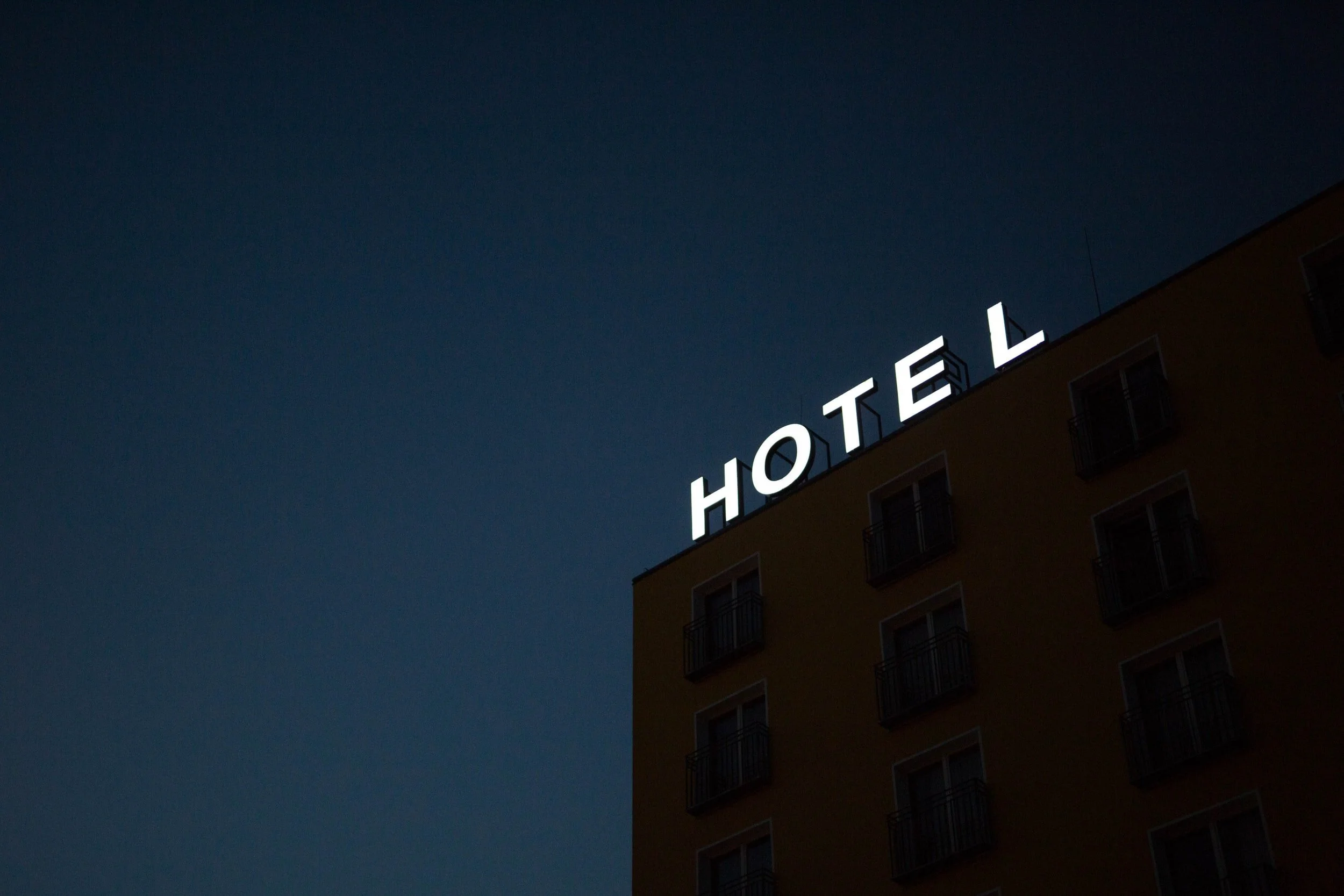 Radio Amateurs Assist After Hotel Gas Explosion