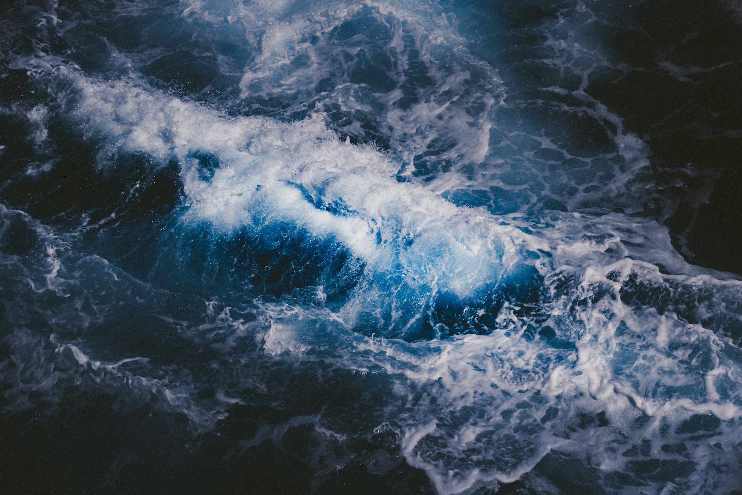 Ocean Washes Away Almost All Expeditioners’ Equipment 