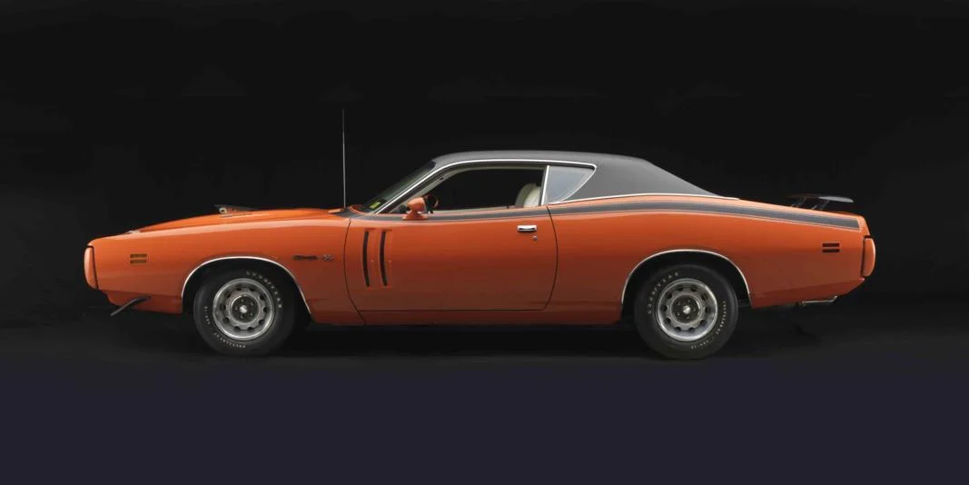 dodge charger r-t 440 magnum 1971 profile left.jpg