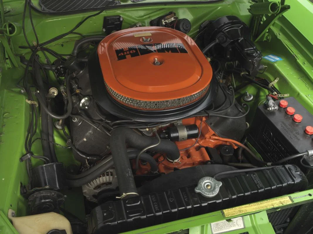 71 sassy grass hemi engine.jpg