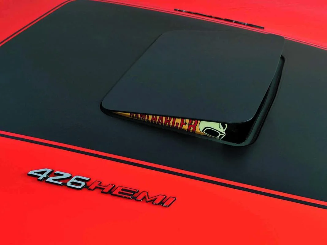 dodge charger r-t 440 magnum 1971 hood .jpg