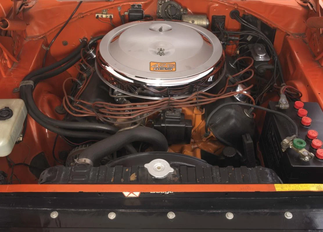 71 daytona engine alt.jpg