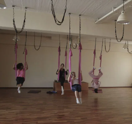 Aerial Yoga Woyo Club München15.jpg