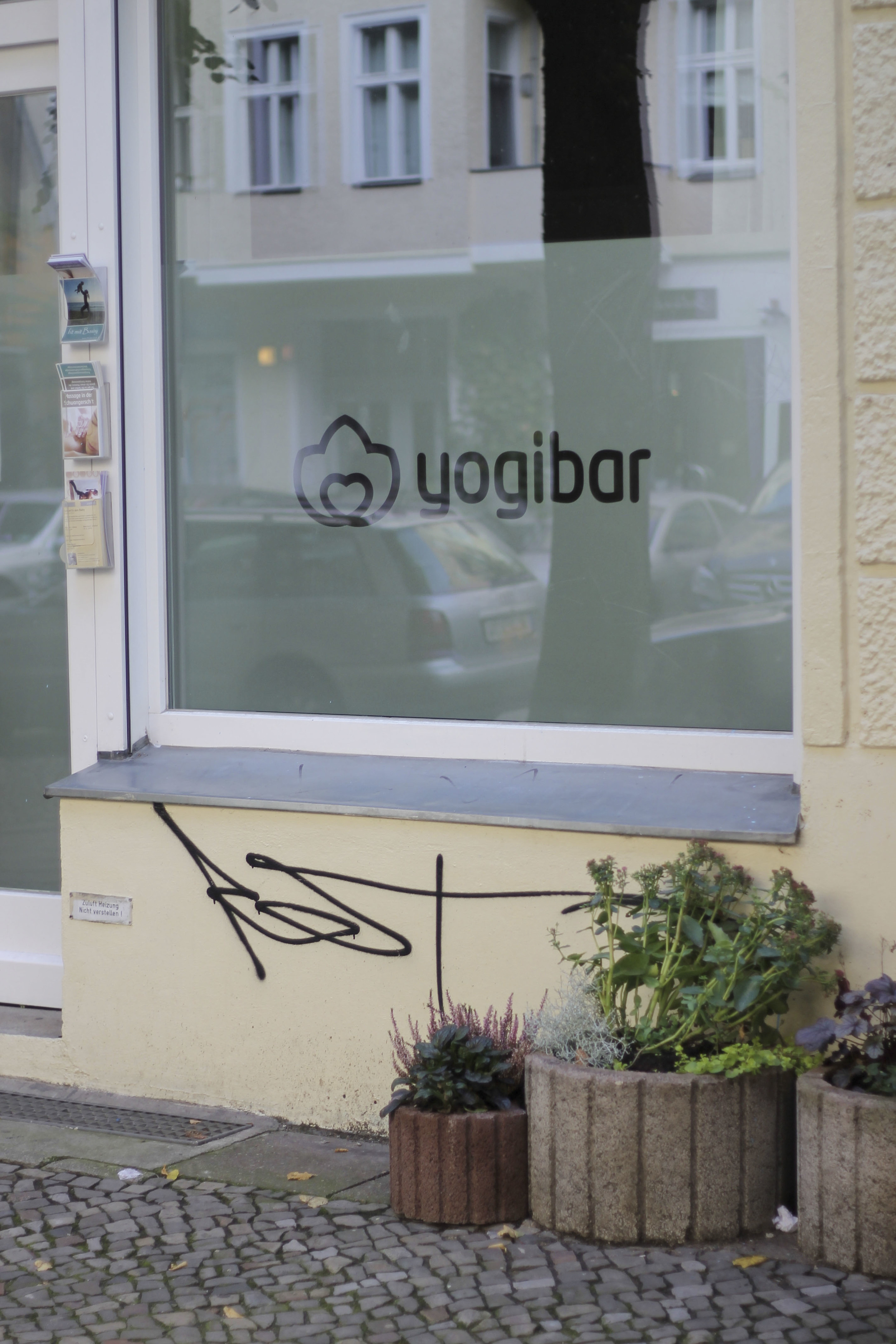 yogatonic yogibar yogastudio berlin friedrichshain83.jpg