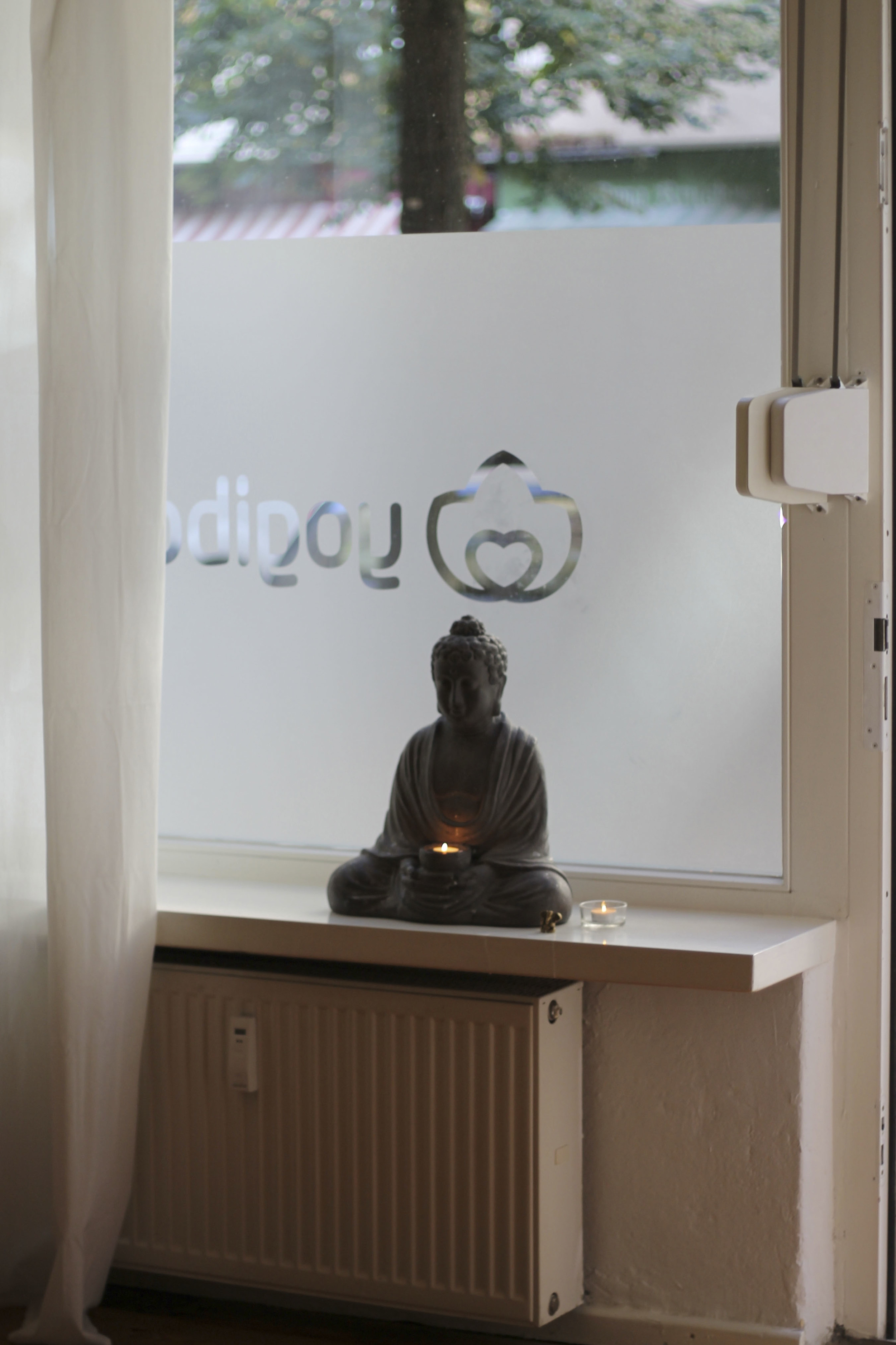 yogatonic yogibar yogastudio berlin friedrichshain86.jpg