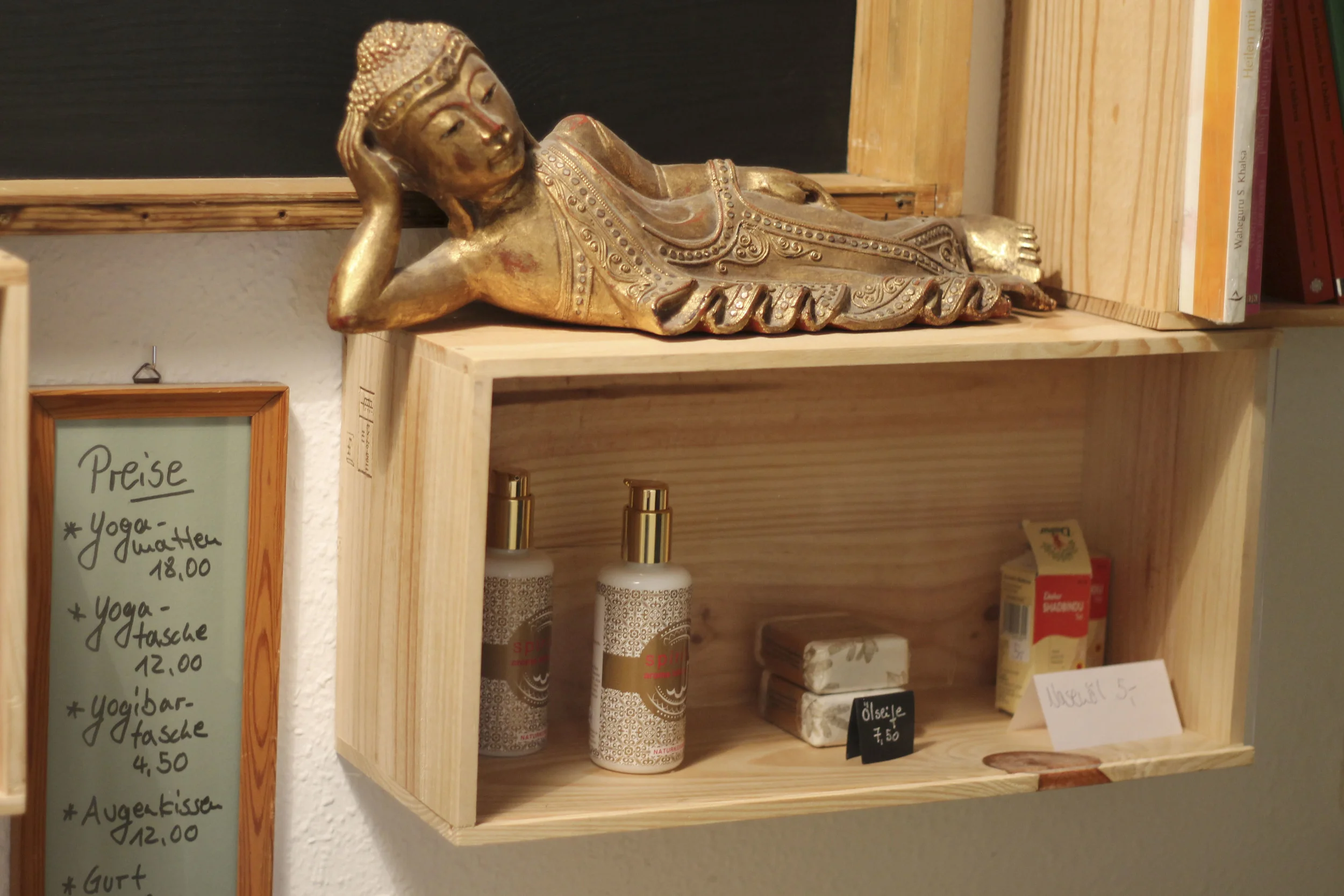 yogatonic yogibar yogastudio berlin friedrichshain85.jpg