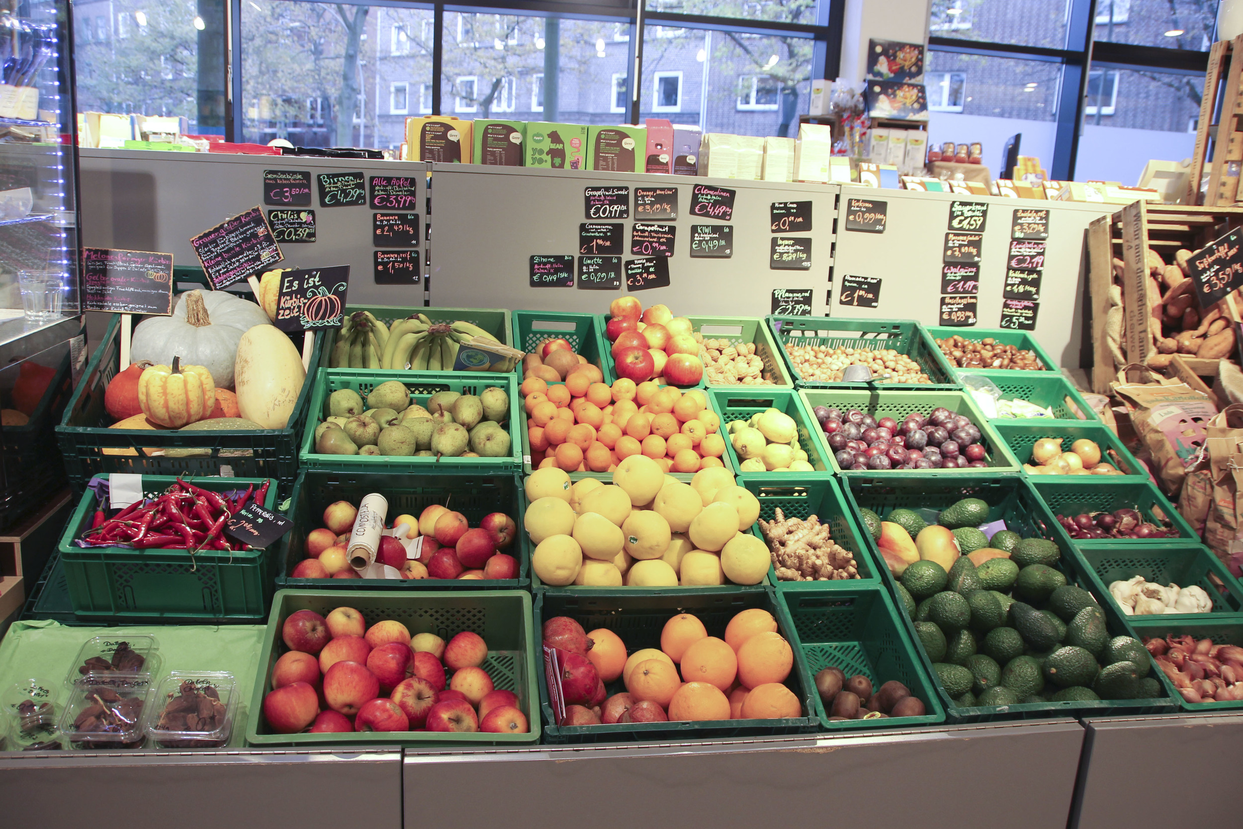 Veganz vegan supermarkt hamburg altona602.jpg