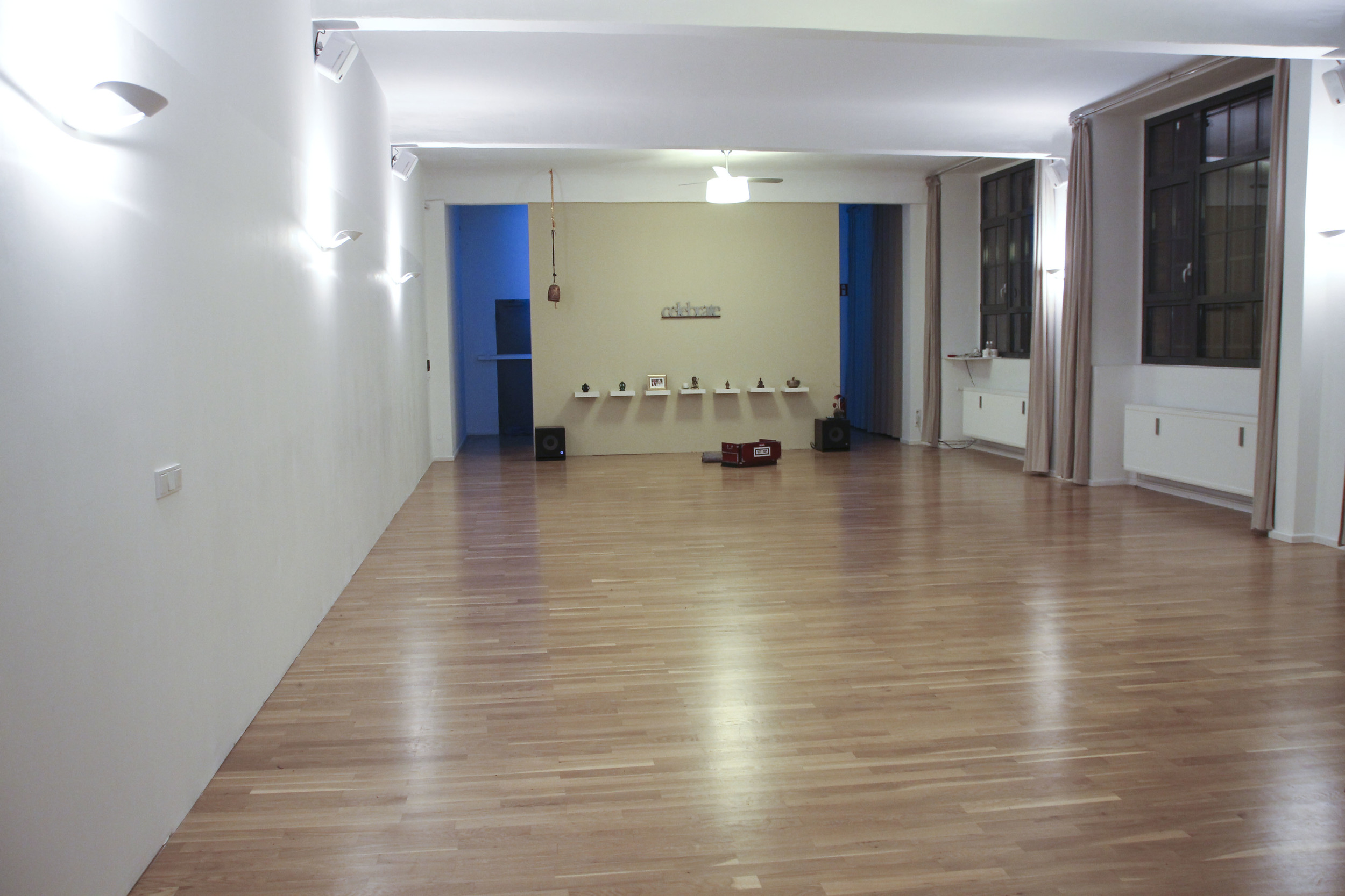 peace yoga studio Berlin Kreuzberg Jivamukti701.jpg