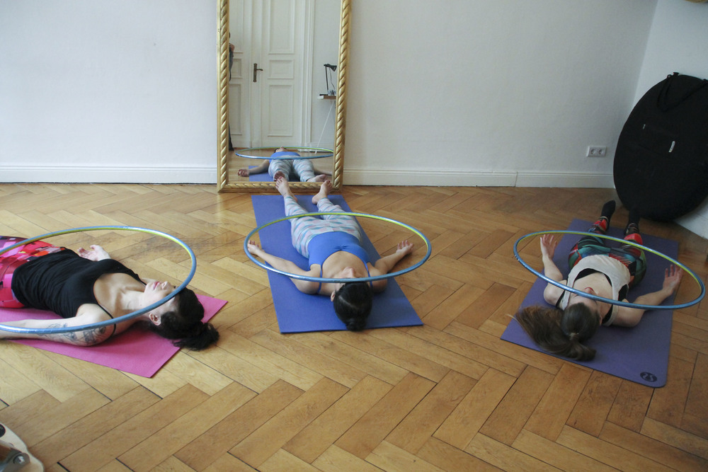 hoop yoga rebecca halls berlin1304.jpg