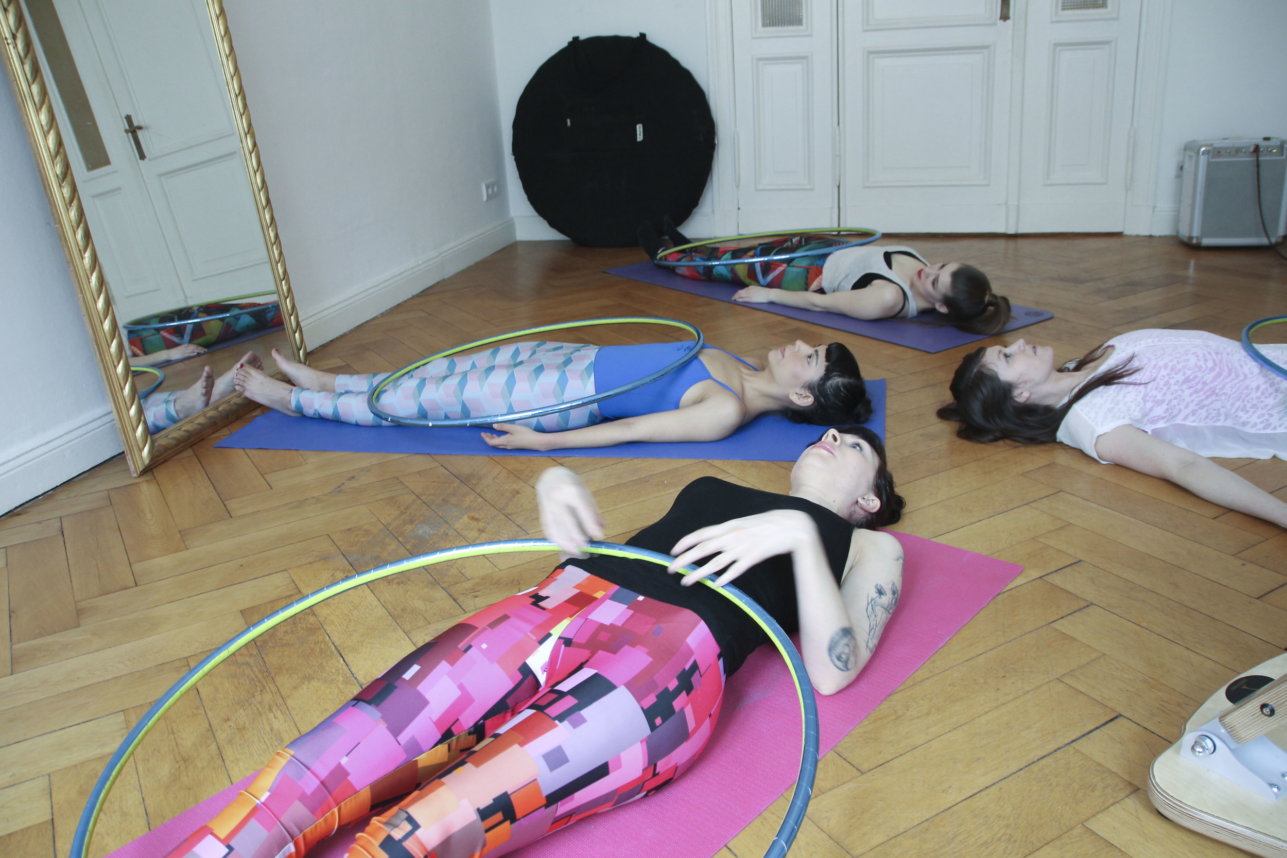 hoop yoga rebecca halls berlin1290.jpg