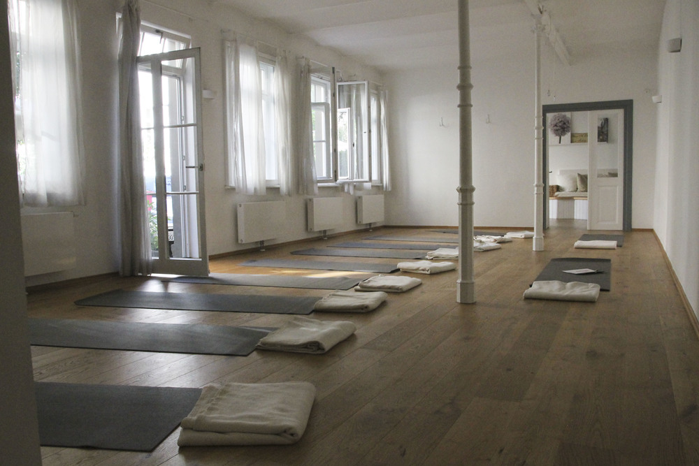 Hemma Yoga Studio München Neuhausen Maillingerstrasse 1931.jpg