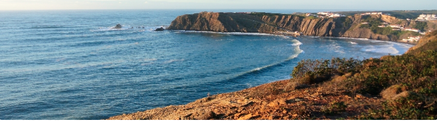 Retreat: Yoga & Surf with JANA TOEPFER & VINCENT PEZET, Portugal