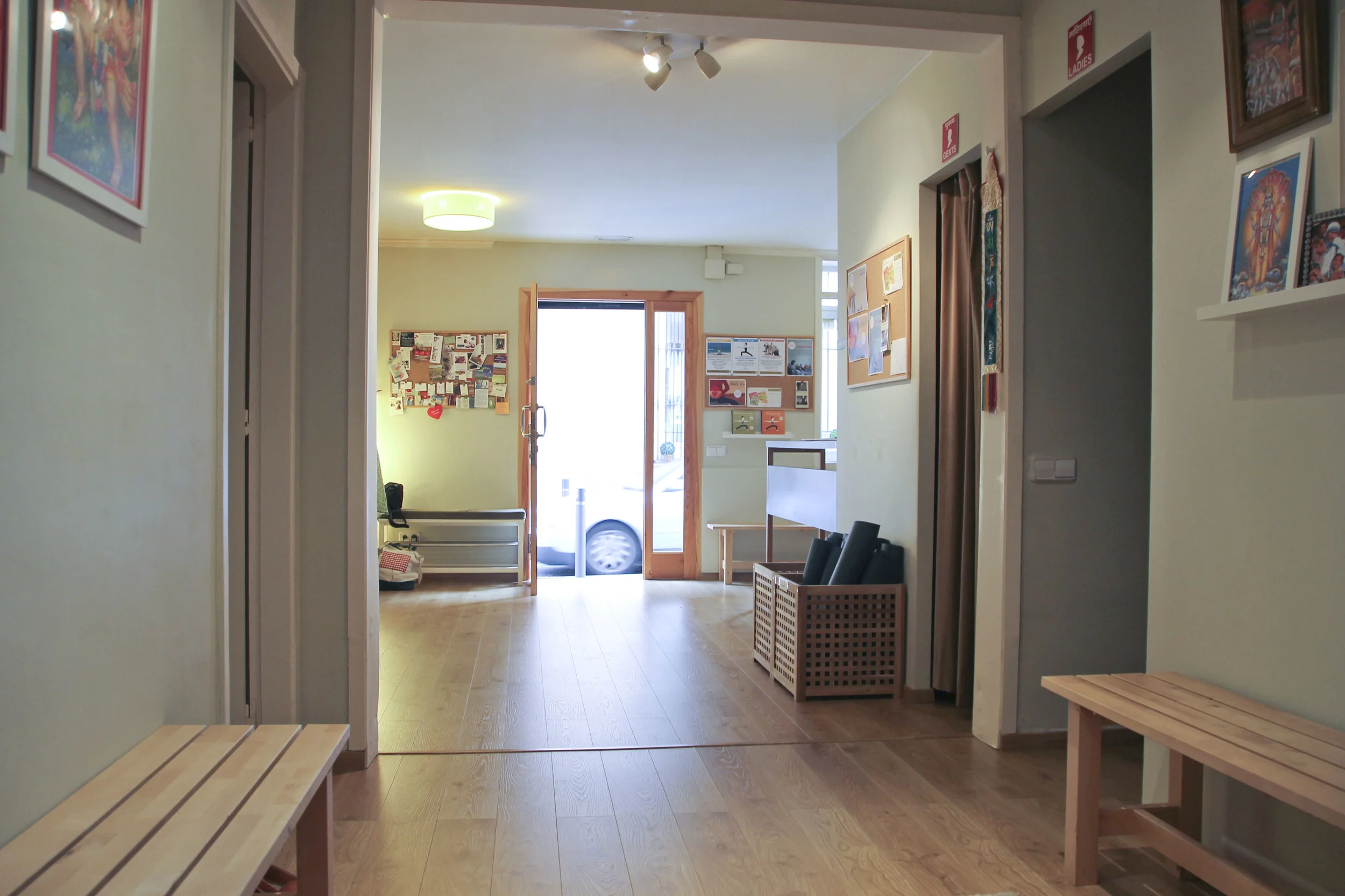 Mandiram Gracia yoga studio barcelona2052.jpg