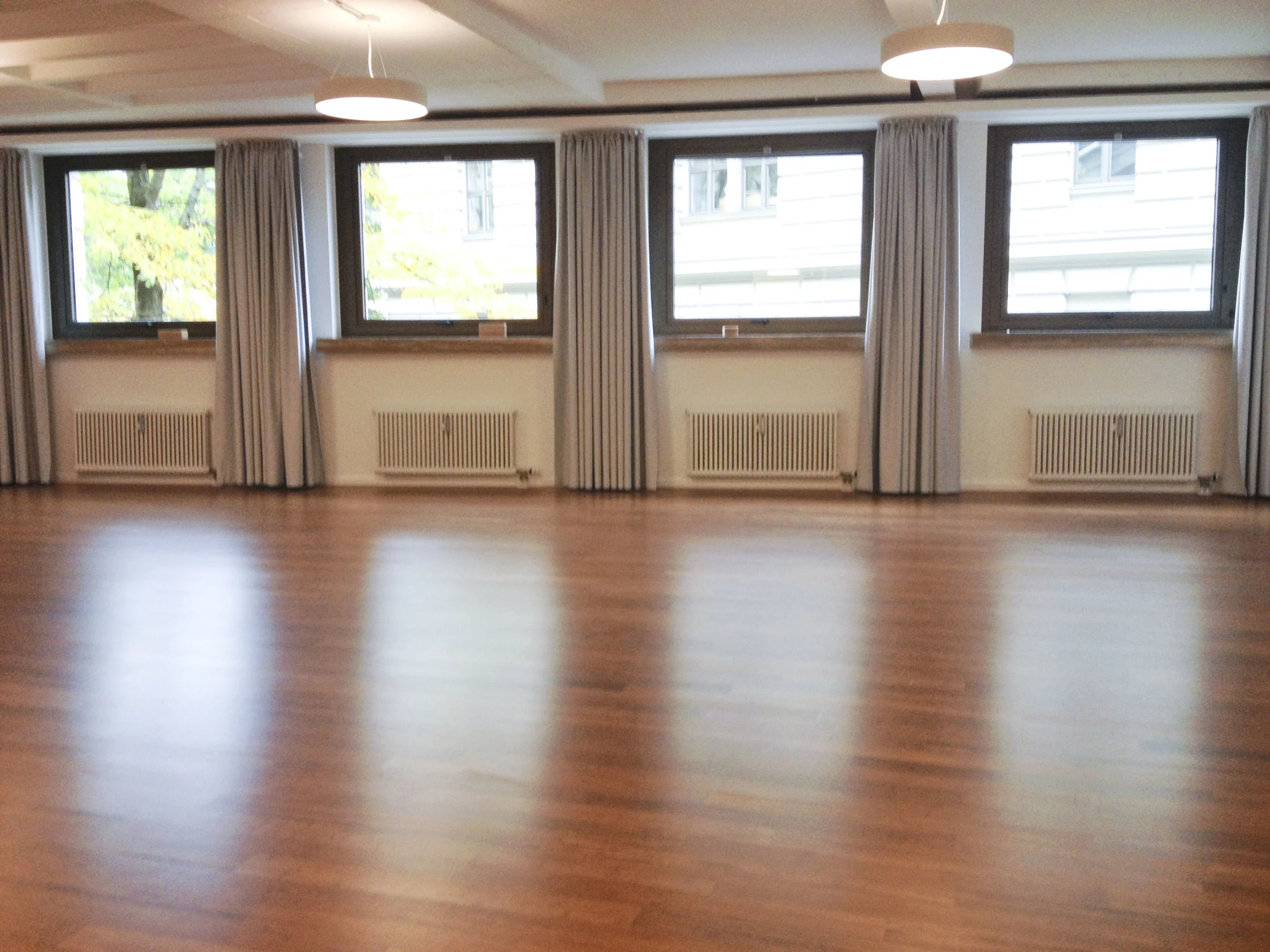Patrick Broom Yoga, Yoga Studio, München 2175.jpg