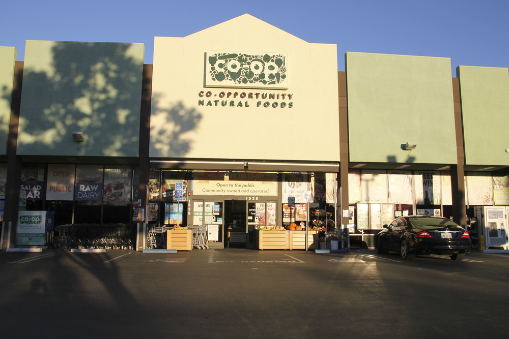 Coop, Supermarket, natural, organic, Santa Monica, California2378.jpg