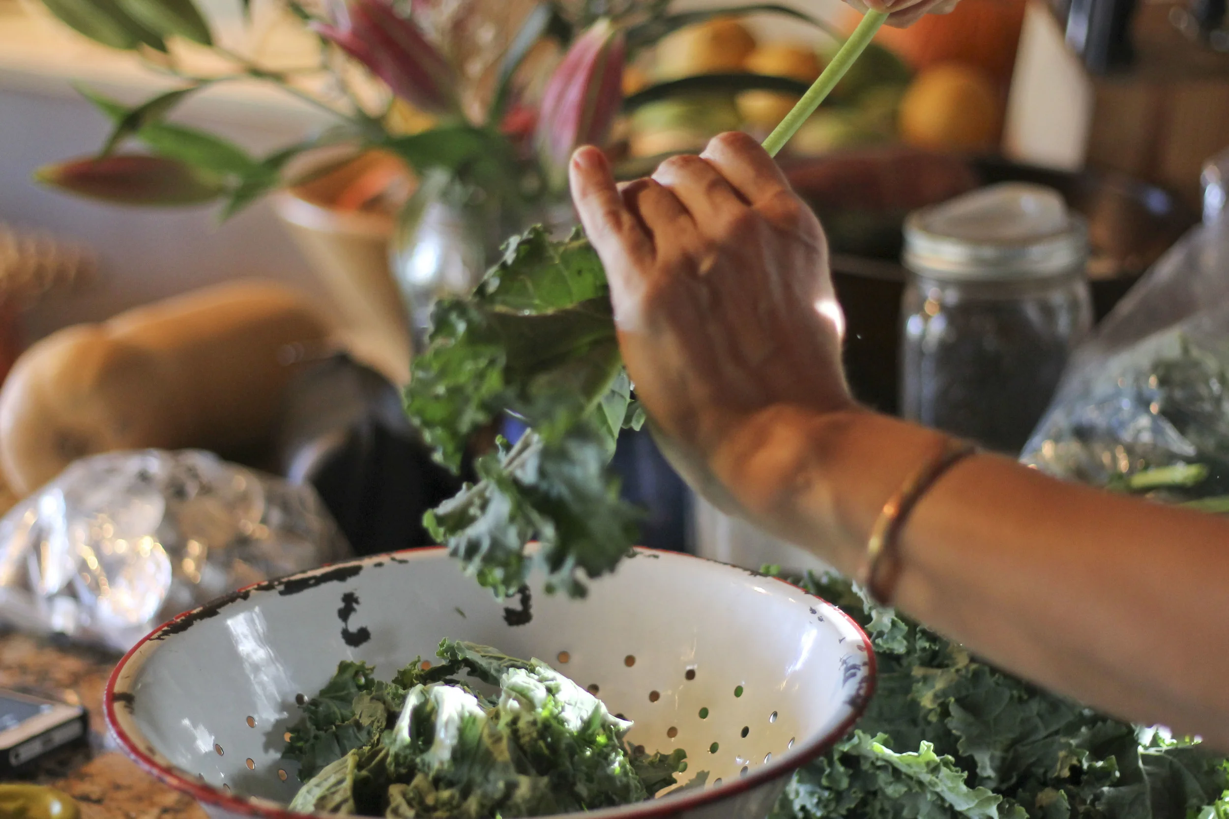 KALE SALAD Thanksgiving Topanga 20142445.jpg