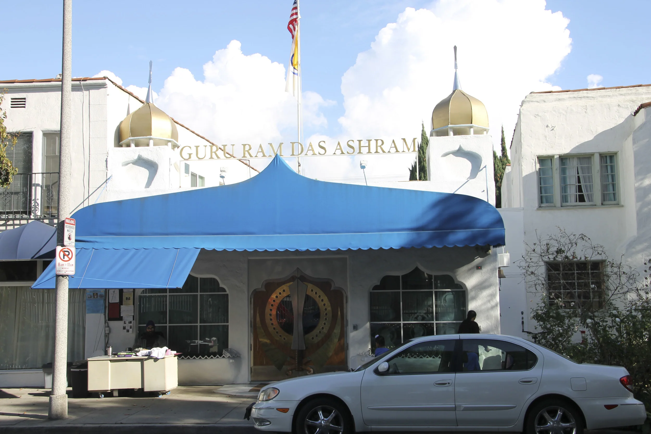 Guru Ram Das Ashram Kundalini2516.jpg
