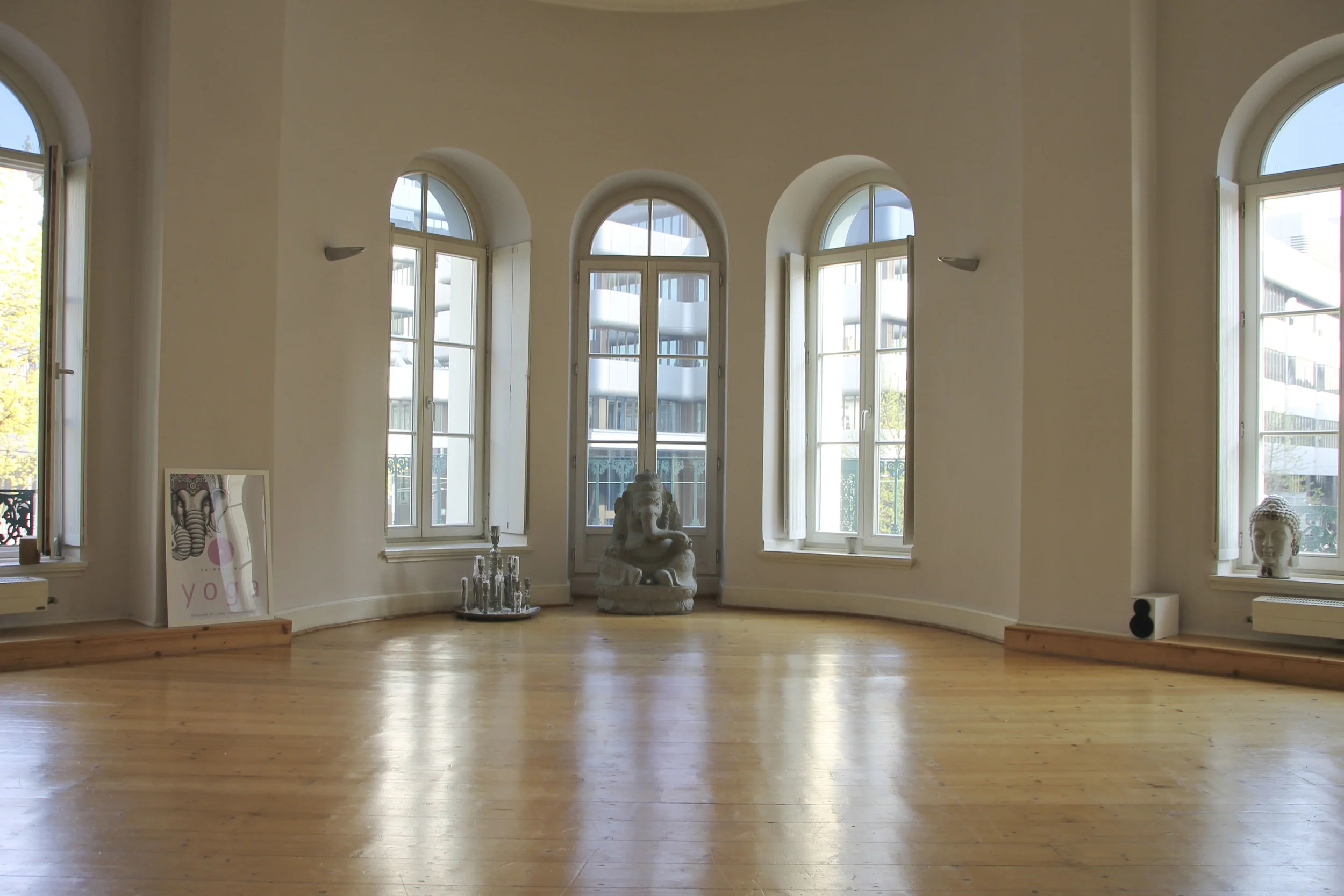 Karmakarma yoga studio Düsseldorf4179.jpg