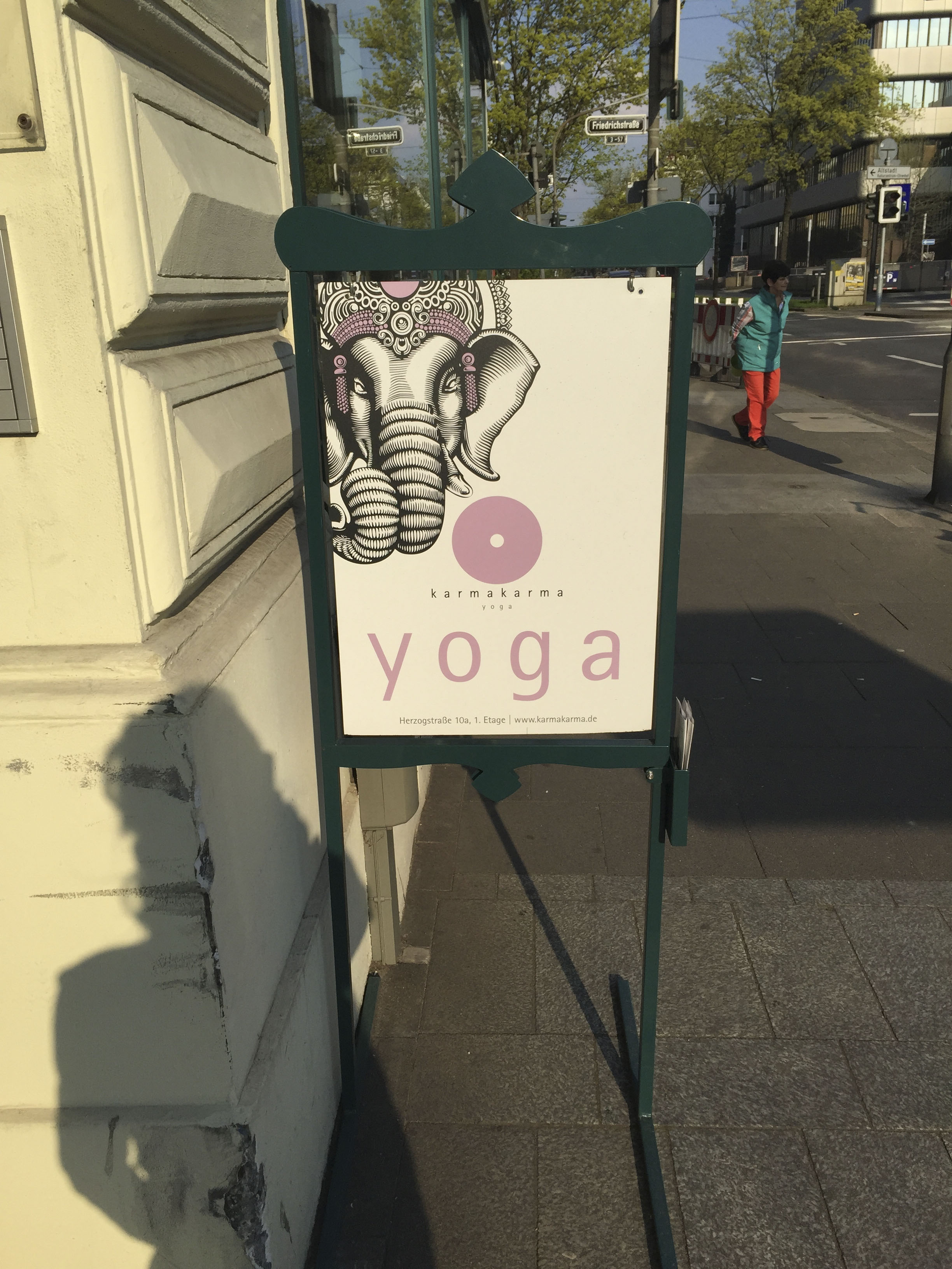 Karmakarma yoga studio Düsseldorf4186.jpg