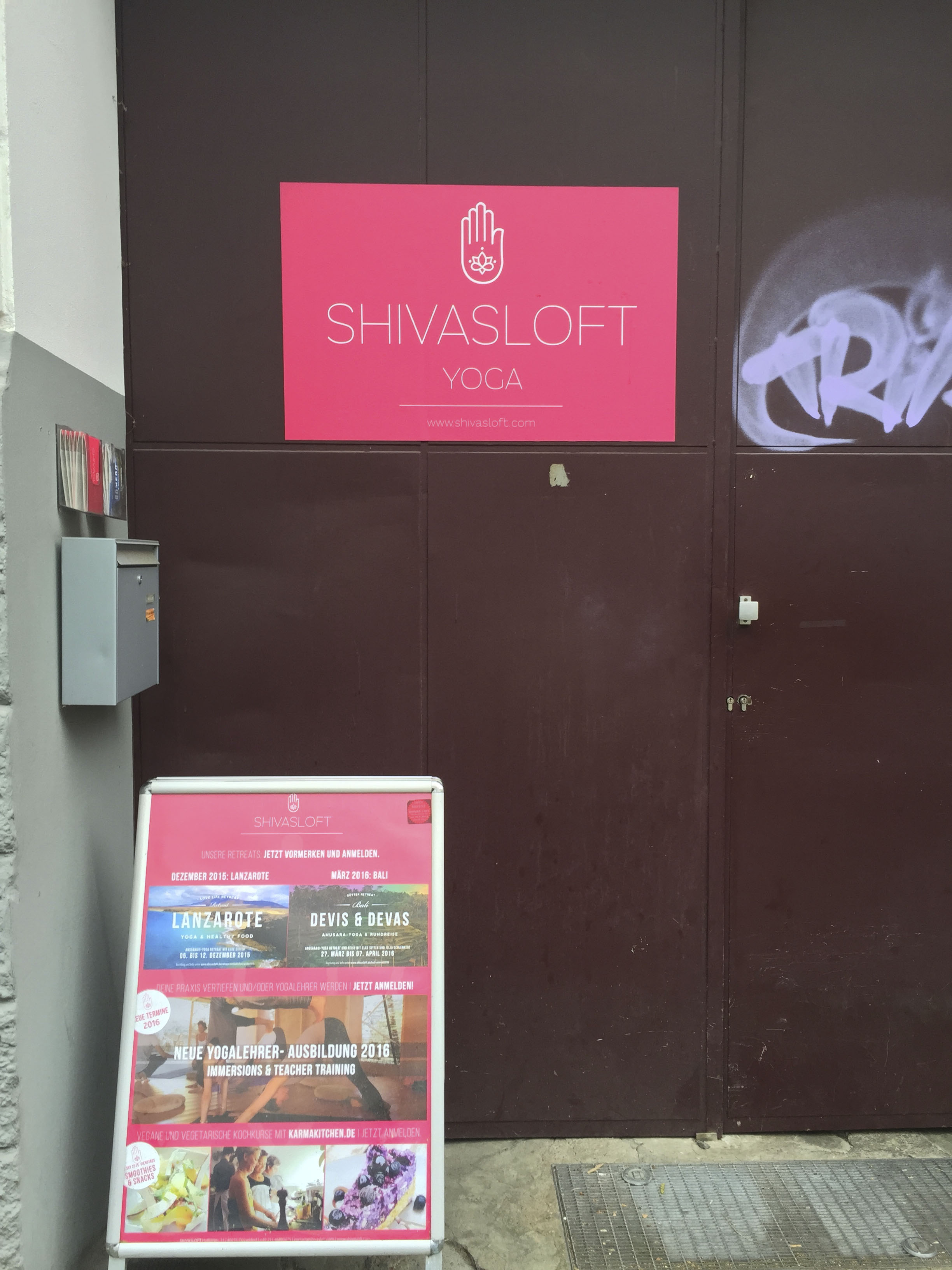 Shivasloft Yoga Studio Düsseldorf Anusara4189.jpg