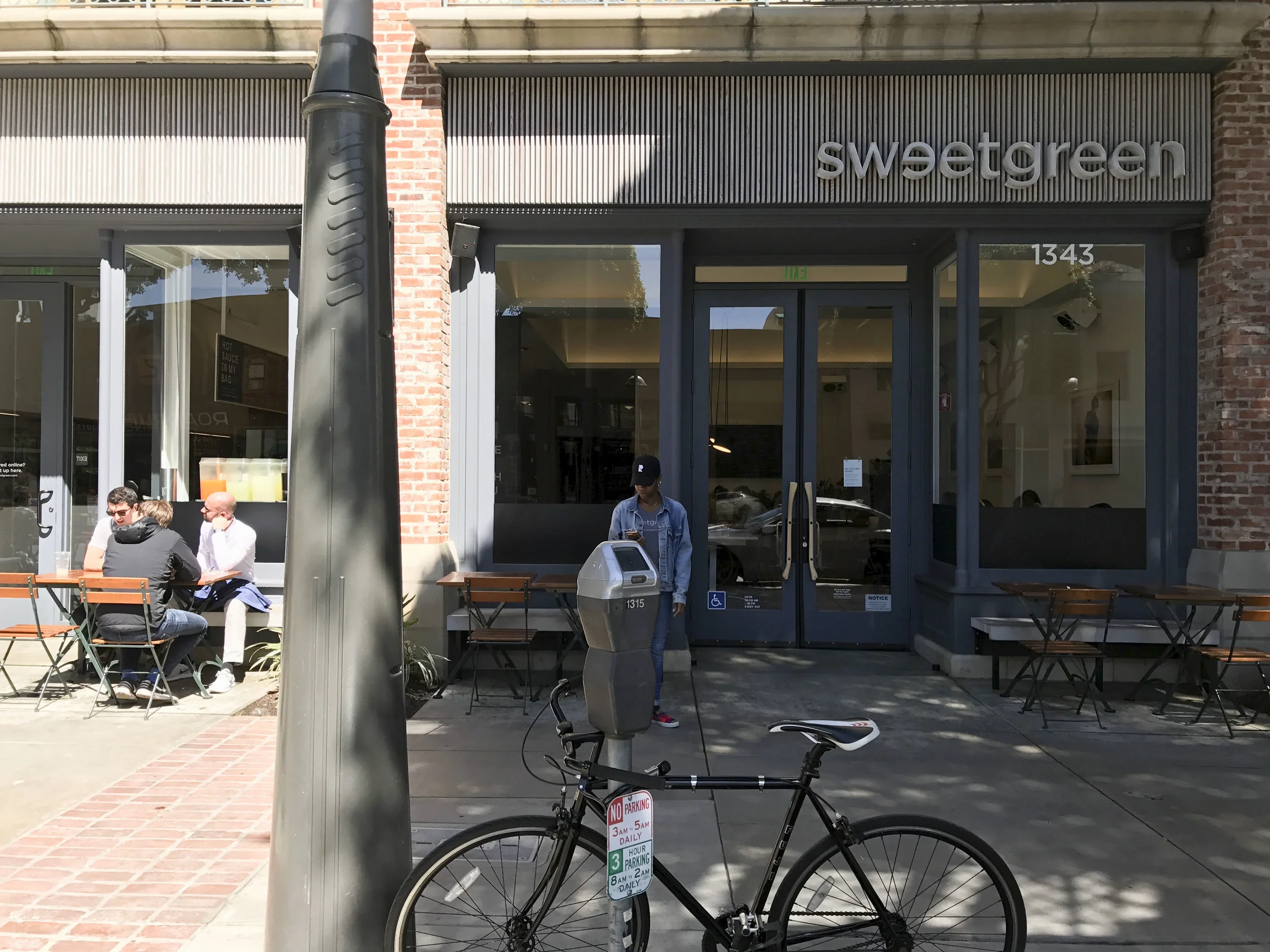 Sweetgreen Santa Monica Los Angeles.JPG