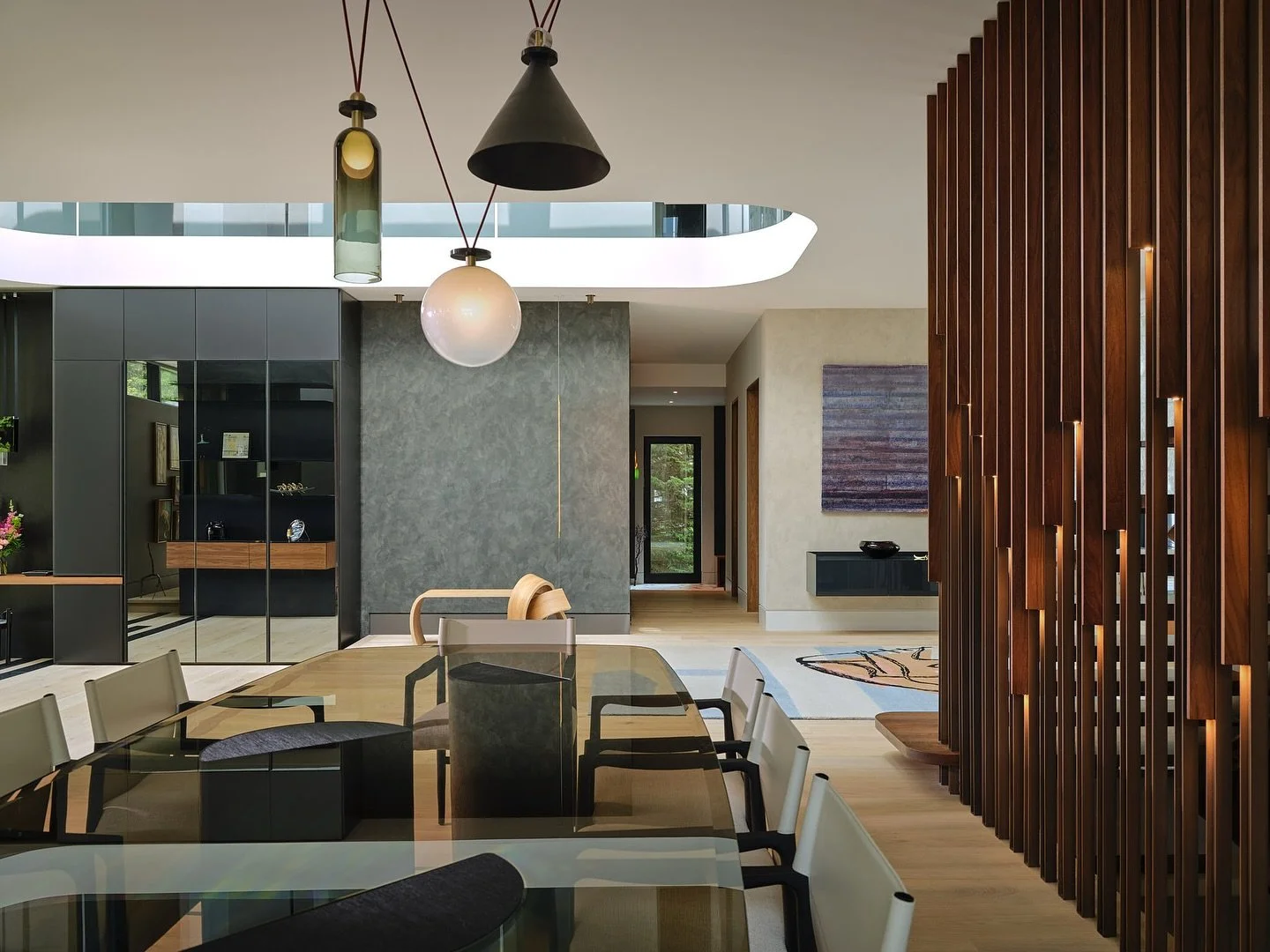 Every detail composed in harmony. Refined materials, balanced form, and a touch of smooth jazz in the background. 🎶

Architectural Design: @bldg_workshop 
Interior Design: @annamaznic 
Flooring: @khayeriflooring 
Windows &amp; Doors: @bigfootdoor 
P