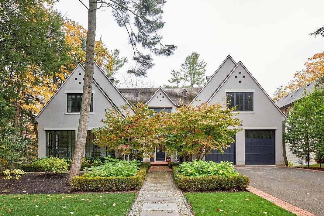 This Valentine&rsquo;s Day, we&rsquo;re celebrating the kind of love that lasts. 

The love of quiet mornings surrounded by trees.
The love of music drifting through sunlit rooms.
The love of sharing a bottle of wine at the end of a long day.

At Eas