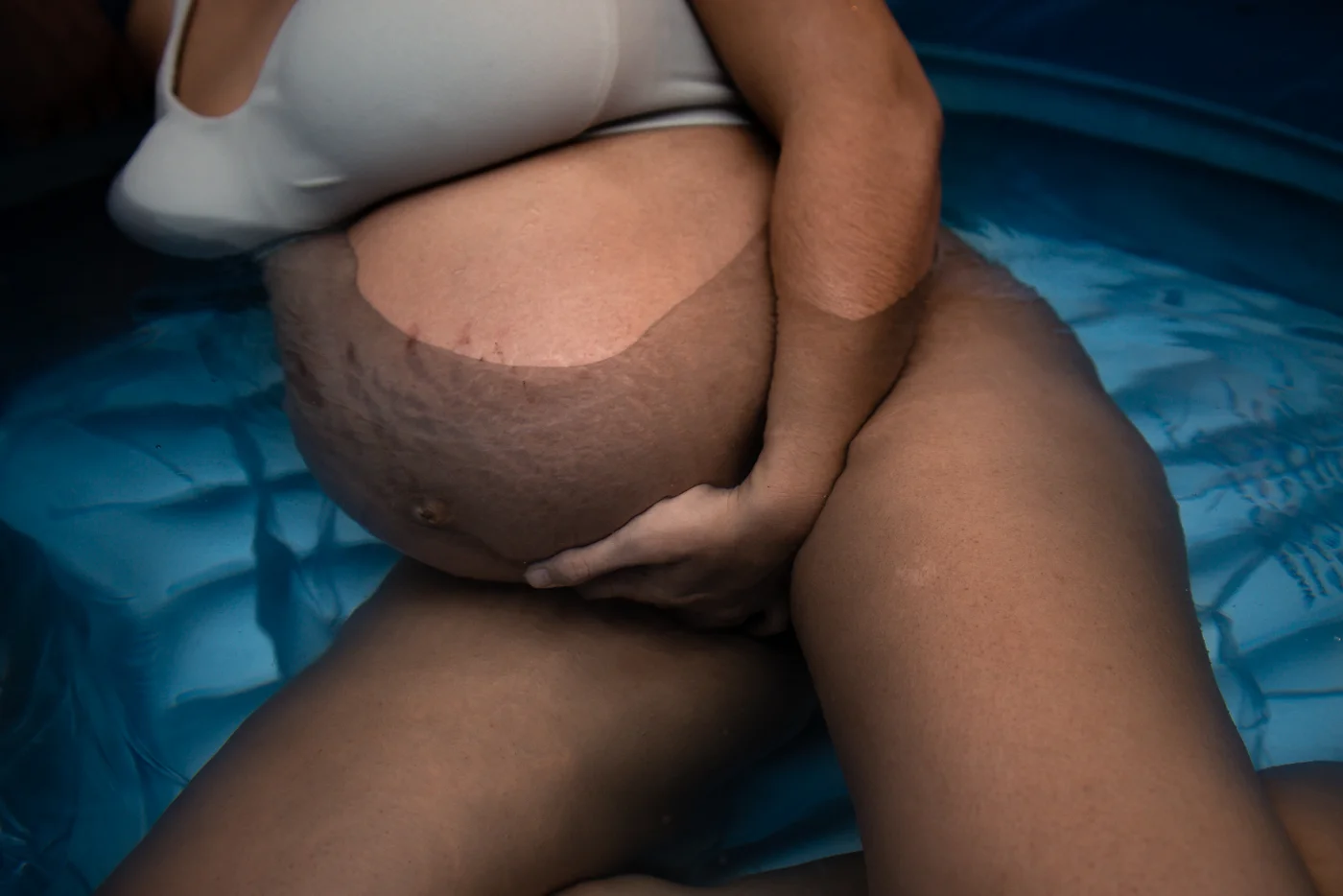 Homebirth-Beautiful-Mountain-Birth-Utah-Waterbirth-Born-Birth-Photograhy-&-Videography-Newborn-Photography-Utah-3.jpg
