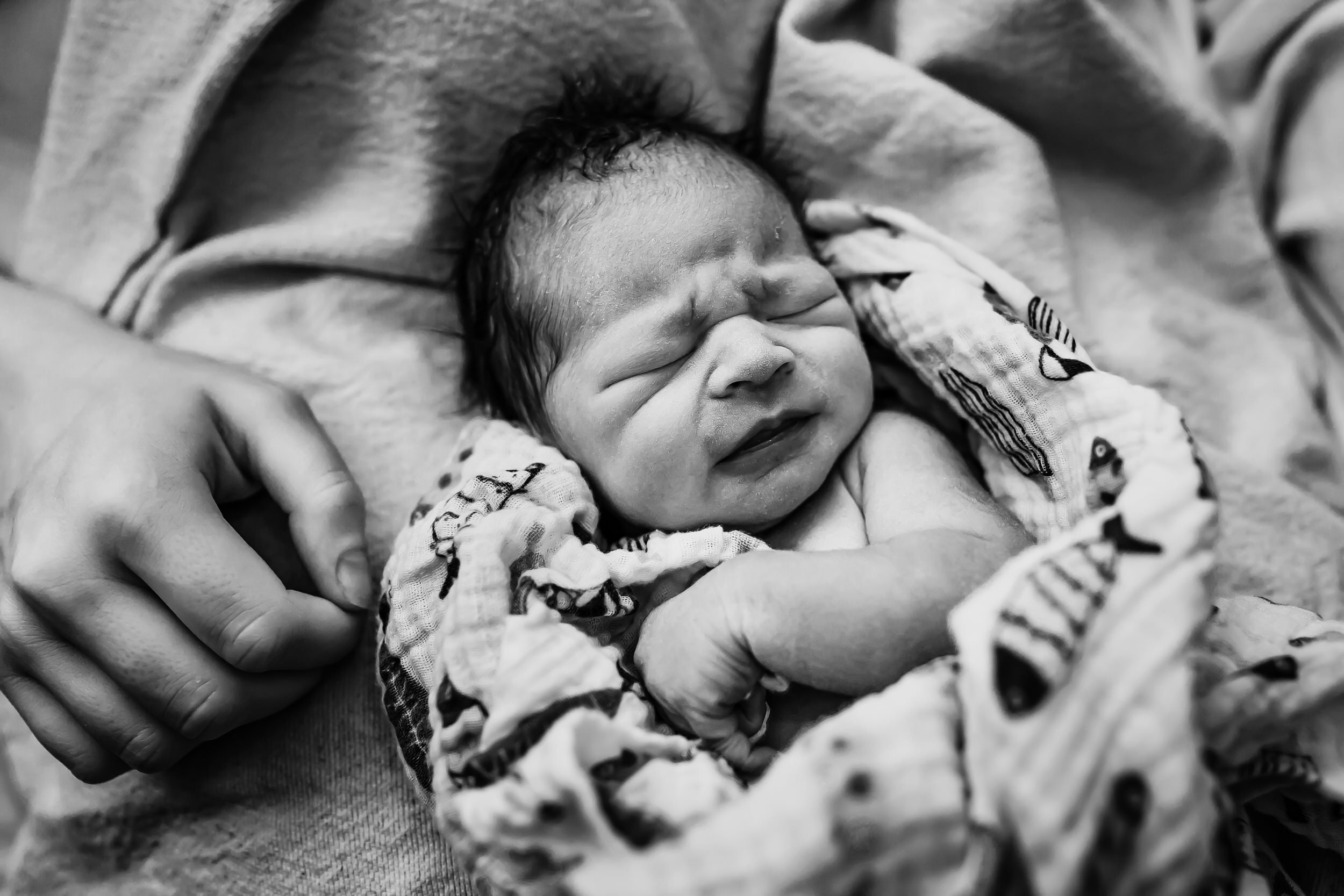 Water-birth-The-Birth-Center- Murray- Utah-Birth-Photos-Lindsey-Rivera- Born- Birth-Stories15.jpg