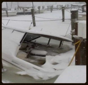 boat in ice 2.jpg