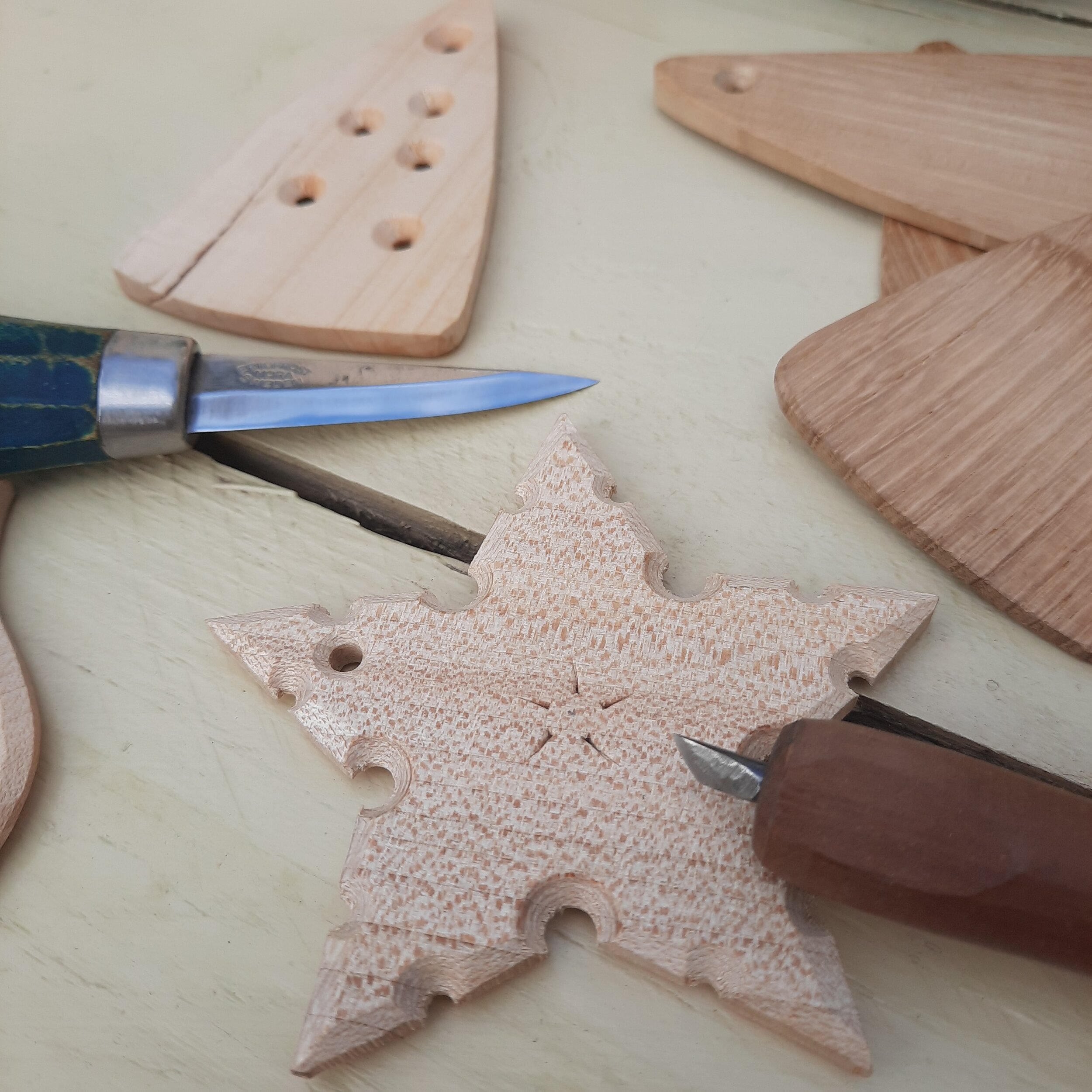 Star decoration - Sycamore