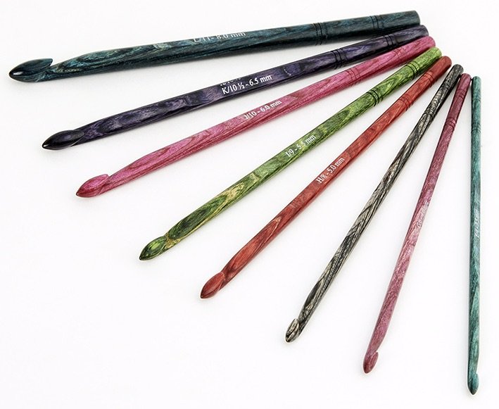 Yarns Basket Crochet Hooks Harmonious Colors Knitting Crocheting Supplies  Stock Photo by ©Lindiz 193087344